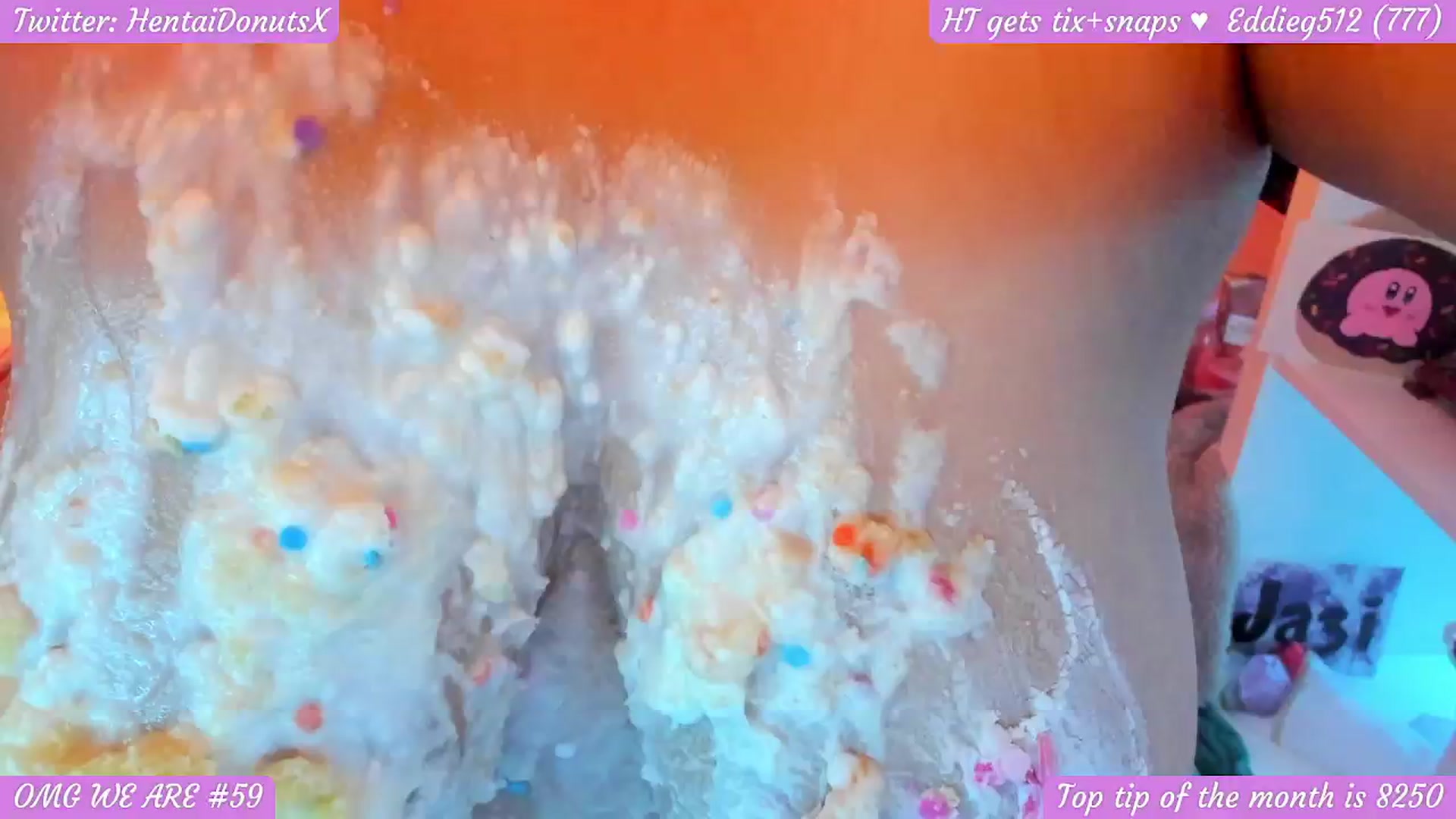 Gallery image thumbnail from HentaiDonuts's myfreecams stream on, 03/18/2024, 11:19 image 8 of 20
