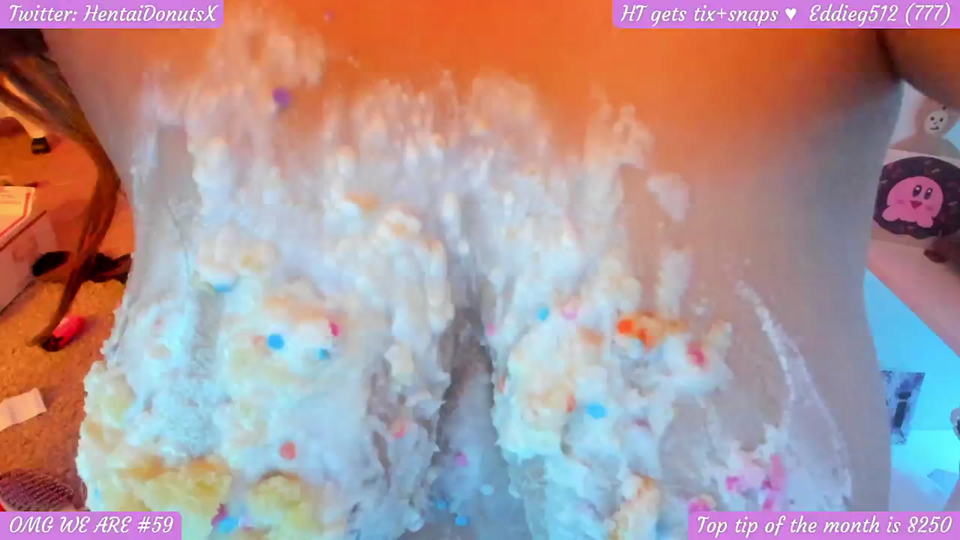 Gallery image thumbnail from HentaiDonuts's myfreecams stream on, 03/18/2024, 11:19 image 9 of 20