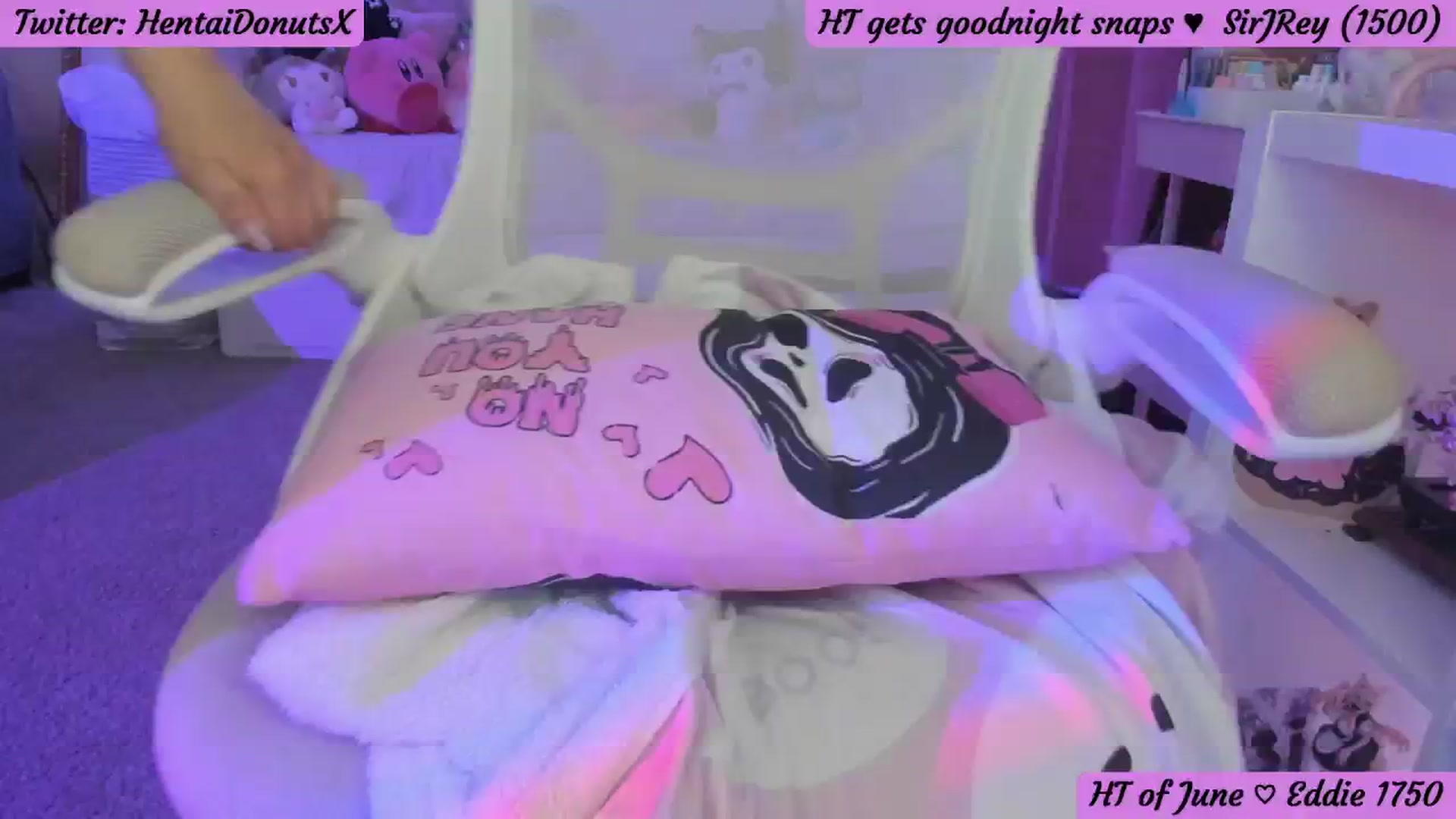 Gallery image thumbnail from HentaiDonuts's myfreecams stream on, 06/23/2024, 06:39 image 17 of 20