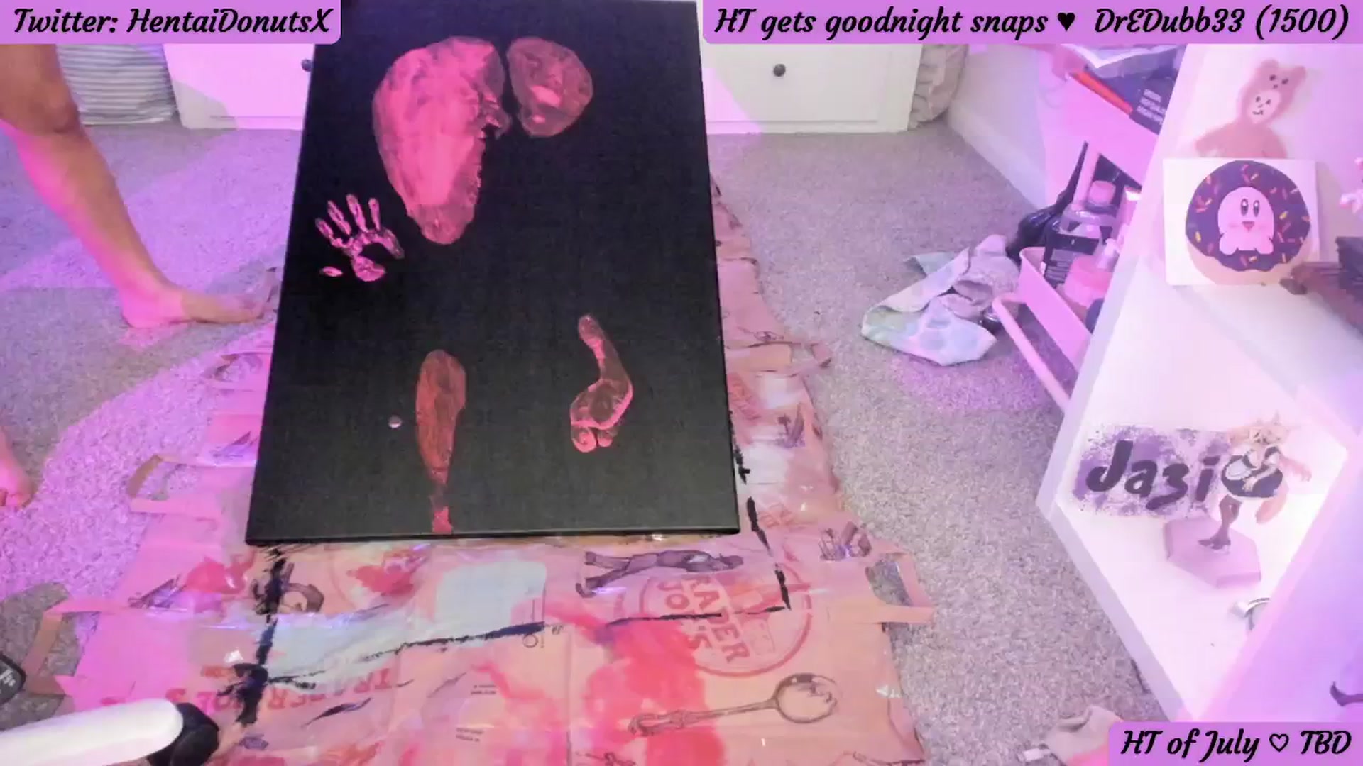 Gallery image thumbnail from HentaiDonuts's myfreecams stream on, 07/04/2024, 06:07 image 11 of 20