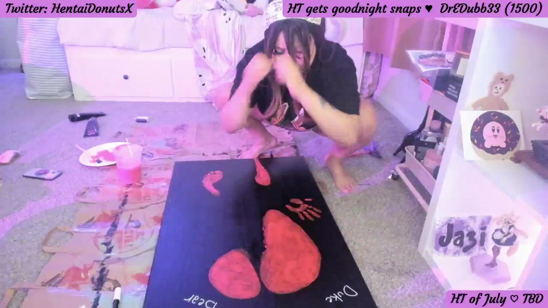 Gallery image thumbnail from HentaiDonuts's myfreecams stream on, 07/04/2024, 07:42 image 17 of 20