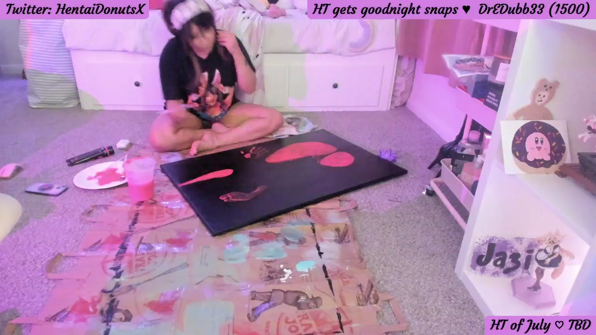 Gallery image thumbnail from HentaiDonuts's myfreecams stream on, 07/04/2024, 07:42 image 11 of 20