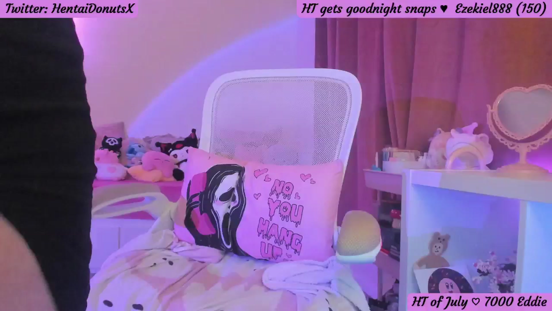 Gallery image thumbnail from HentaiDonuts's myfreecams stream on, 07/23/2024, 06:55 image 1 of 20