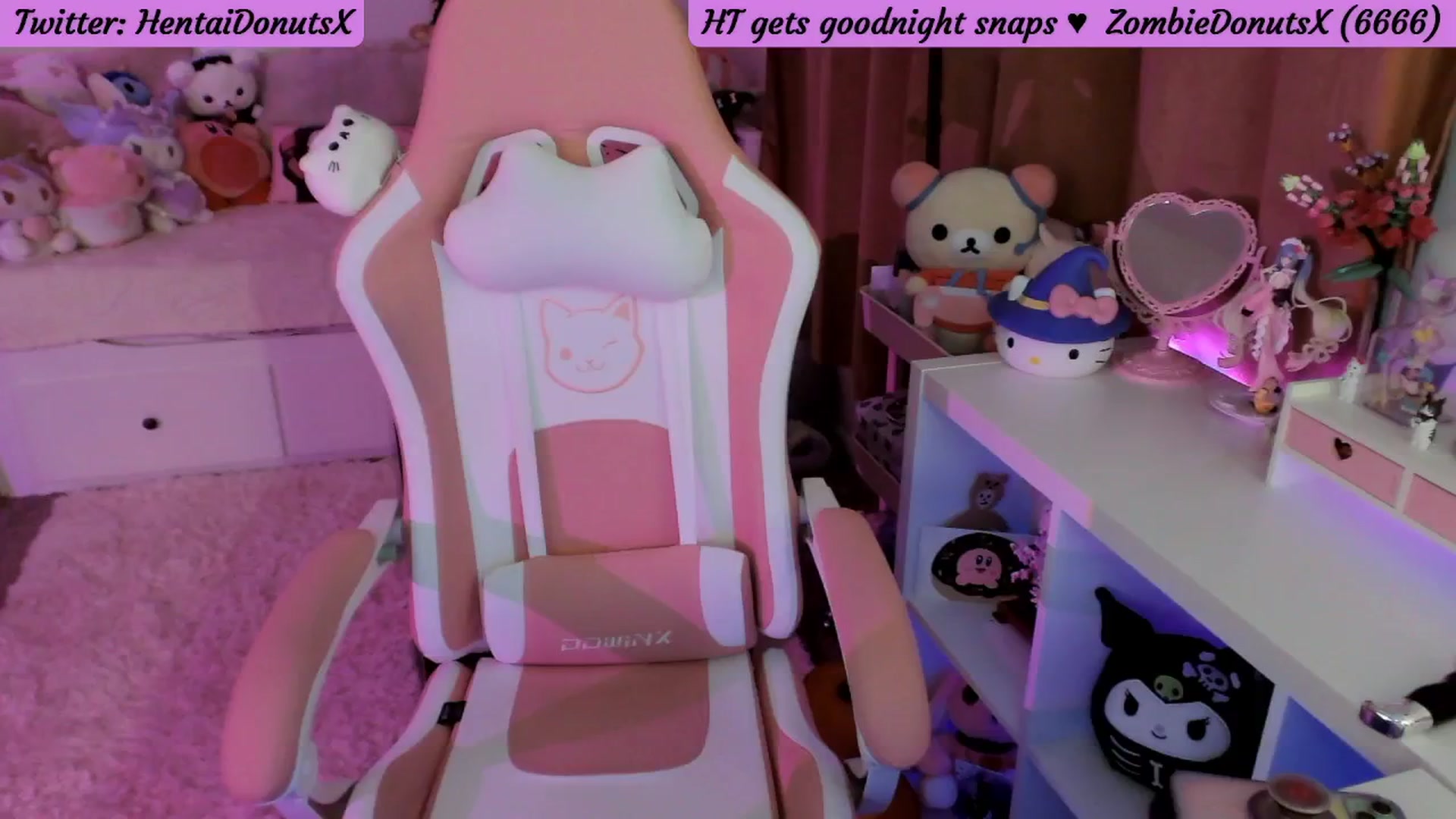 Gallery image thumbnail from HentaiDonuts's myfreecams stream on, 10/02/2024, 06:13 image 5 of 20