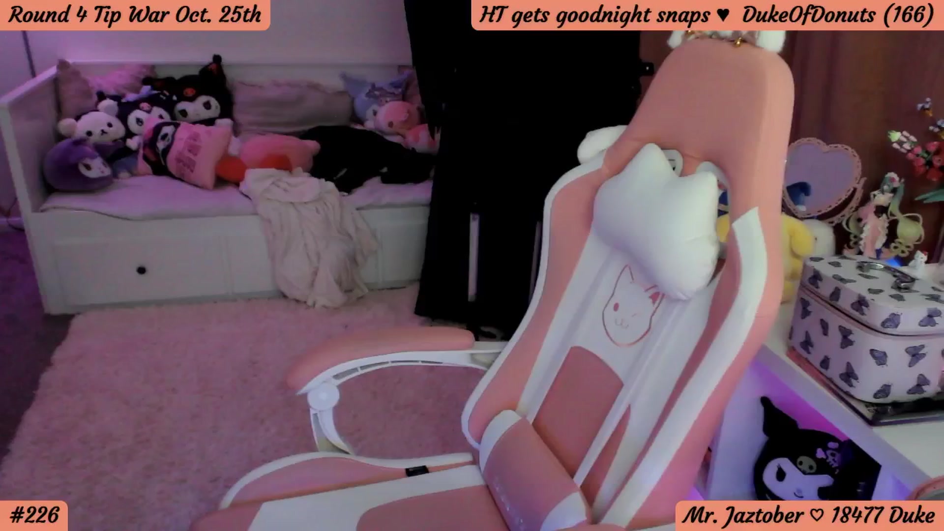 Gallery image thumbnail from HentaiDonuts's myfreecams stream on, 10/25/2024, 06:50 image 16 of 20