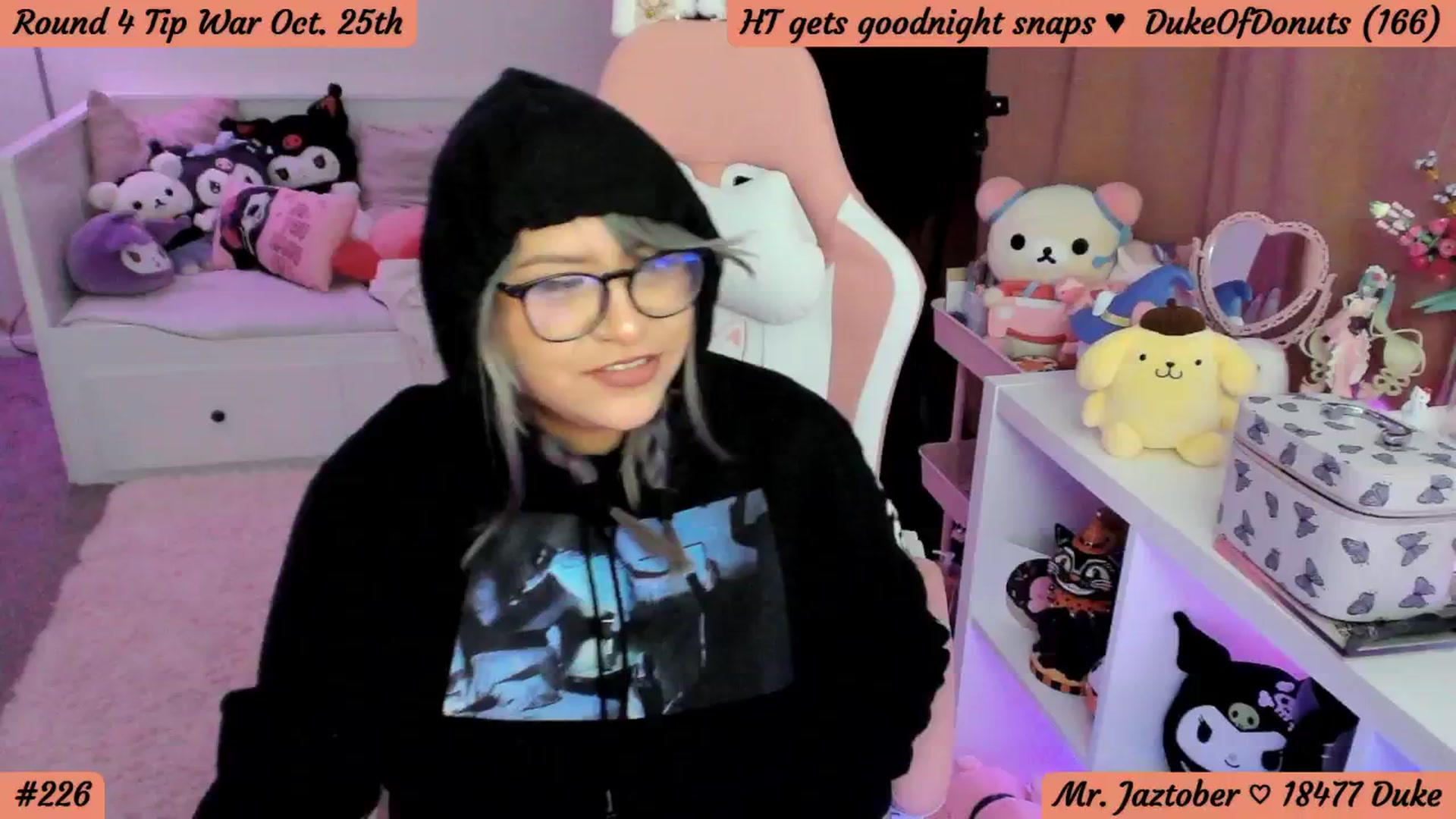 Gallery image thumbnail from HentaiDonuts's myfreecams stream on, 10/25/2024, 06:50 image 15 of 20