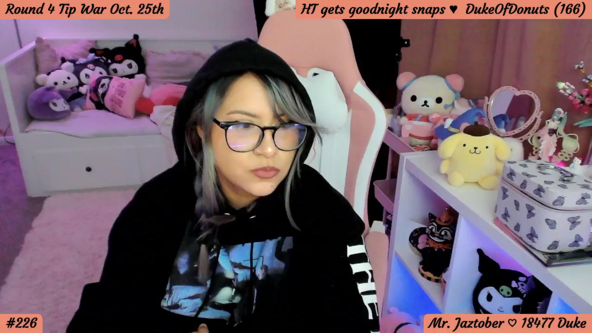 Gallery image thumbnail from HentaiDonuts's myfreecams stream on, 10/25/2024, 06:50 image 14 of 20