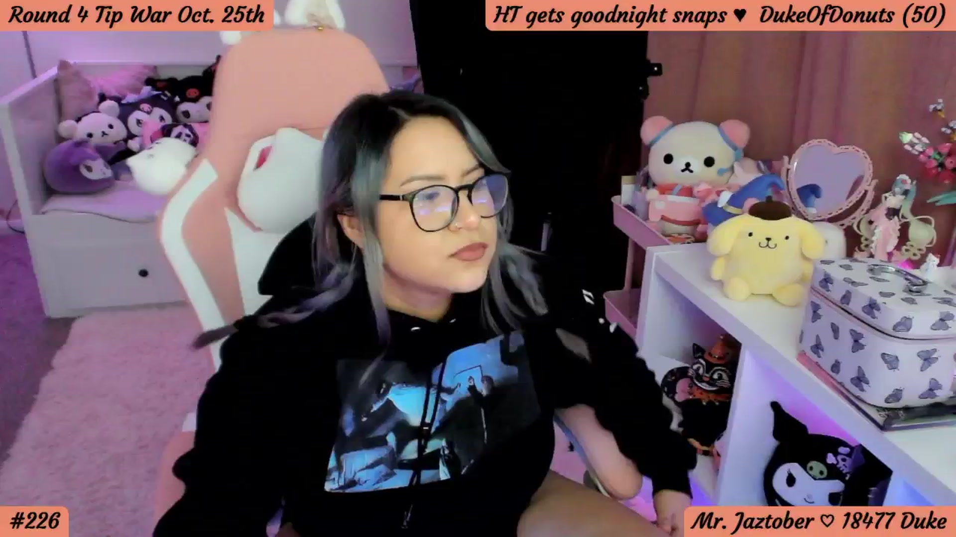 Gallery image thumbnail from HentaiDonuts's myfreecams stream on, 10/25/2024, 06:50 image 9 of 20