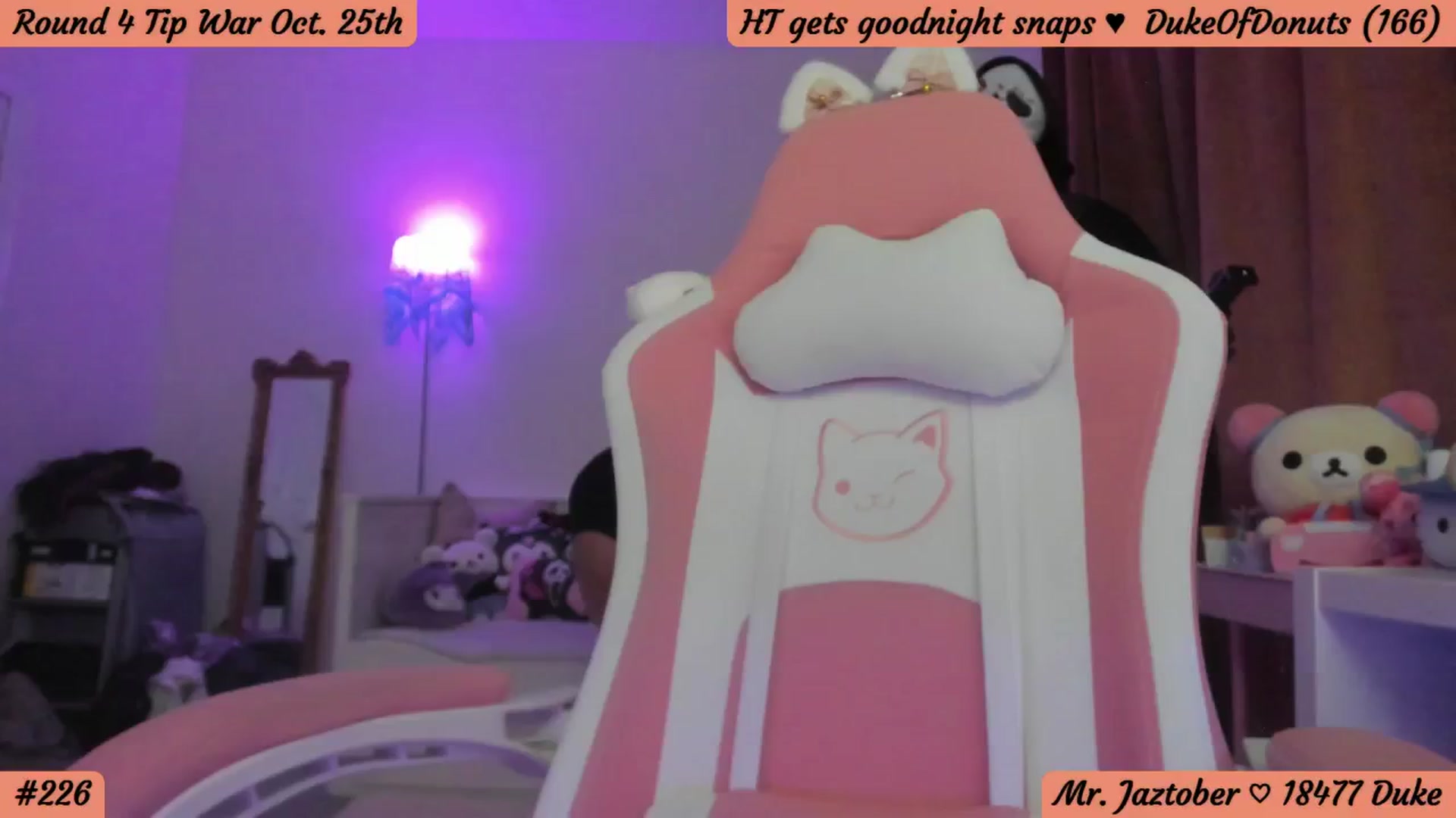 Gallery image thumbnail from HentaiDonuts's myfreecams stream on, 10/25/2024, 06:50 image 11 of 20