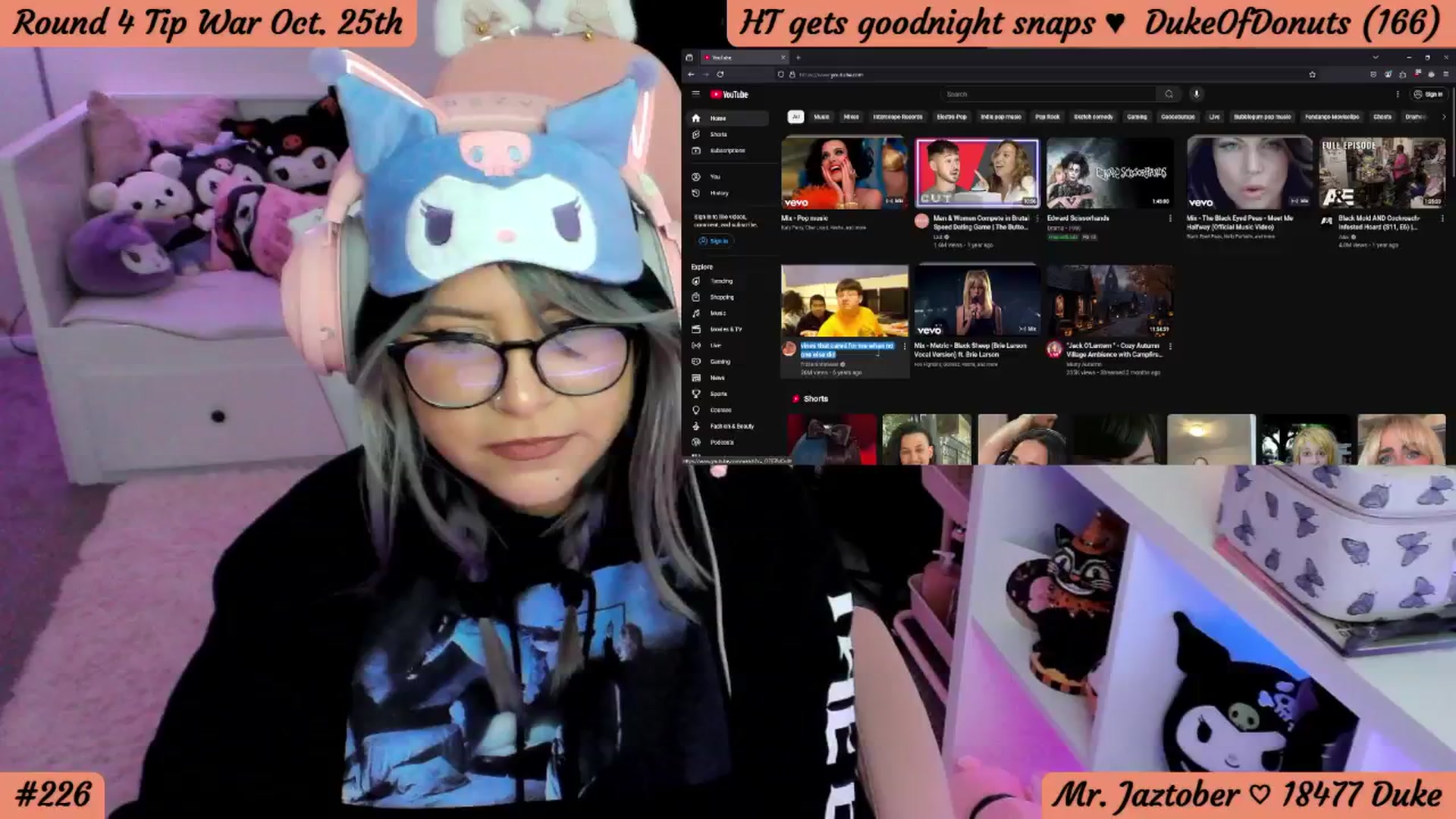 Gallery image thumbnail from HentaiDonuts's myfreecams stream on, 10/25/2024, 06:50 image 17 of 20