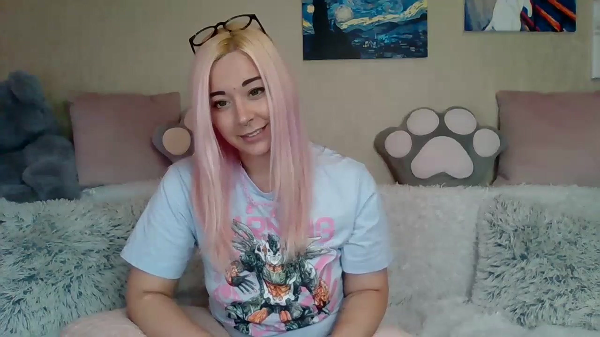 Gallery image thumbnail from HentaiKoi's myfreecams stream on, 07/20/2023, 13:03 image 9 of 20