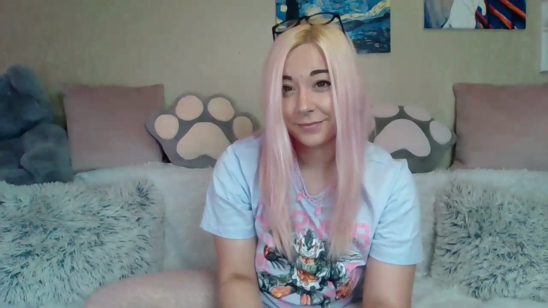 Gallery image thumbnail from HentaiKoi's myfreecams stream on, 07/20/2023, 13:03 image 16 of 20