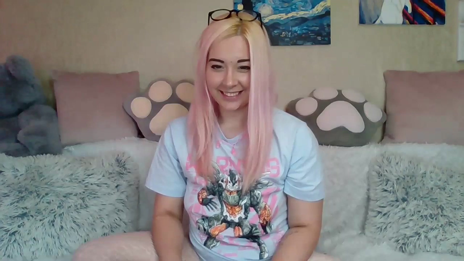 Gallery image thumbnail from HentaiKoi's myfreecams stream on, 07/20/2023, 13:03 image 18 of 20
