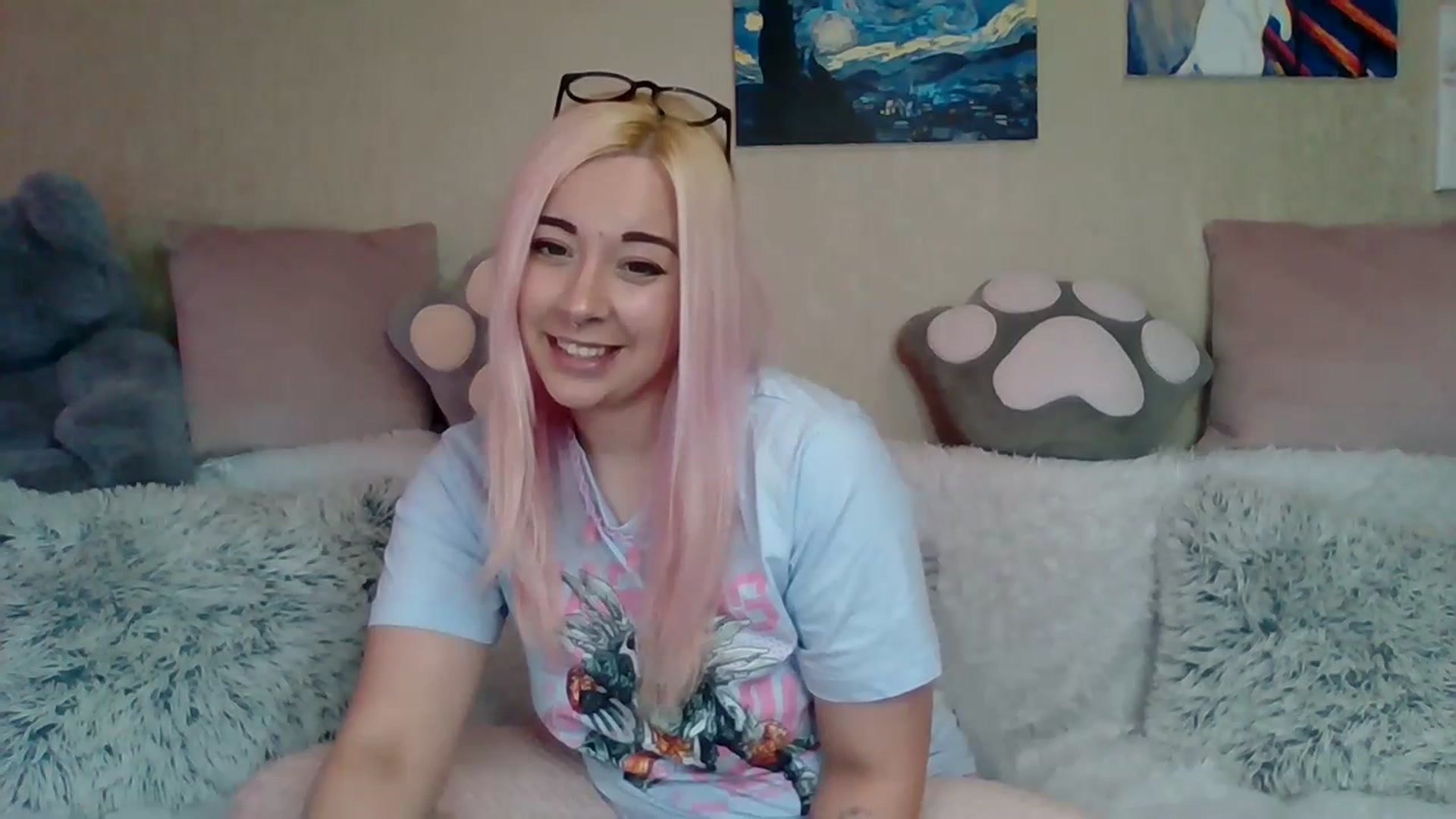Gallery image thumbnail from HentaiKoi's myfreecams stream on, 07/20/2023, 13:03 image 14 of 20