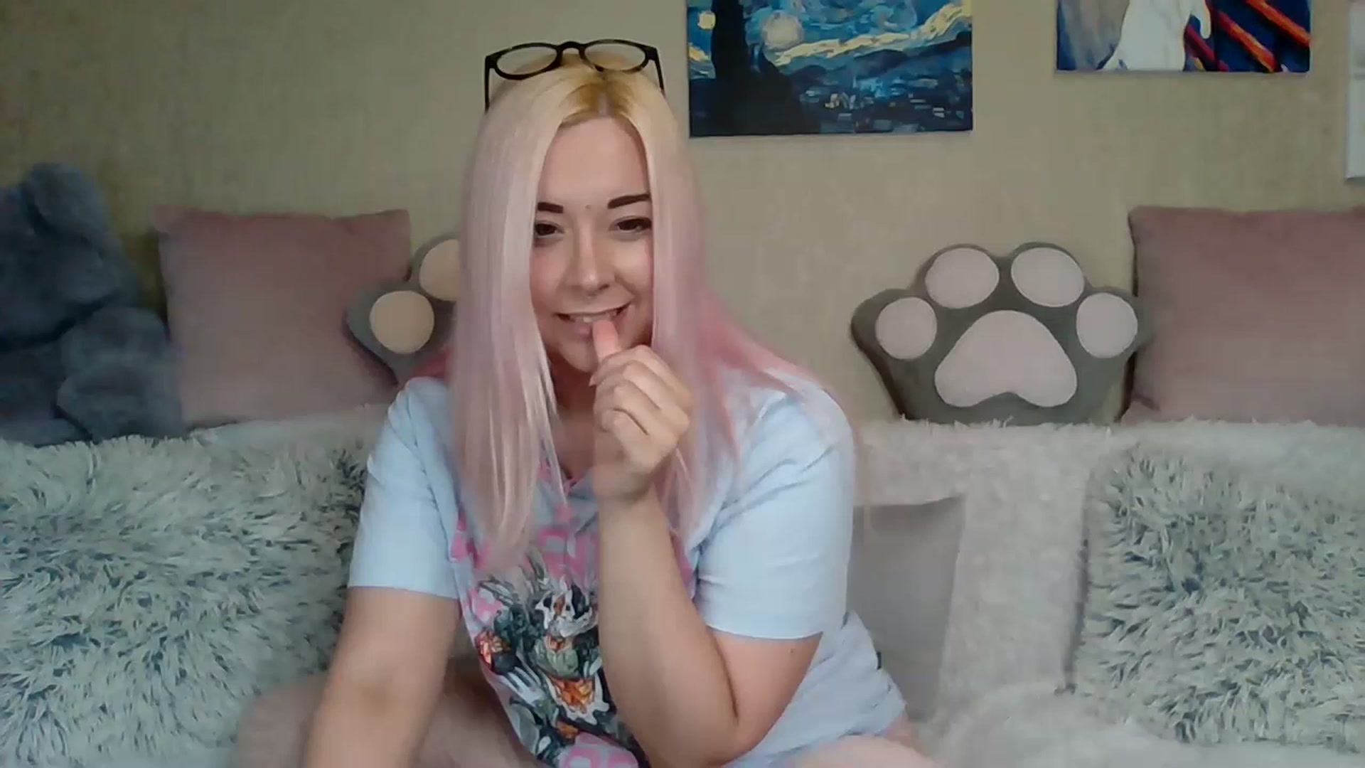 Gallery image thumbnail from HentaiKoi's myfreecams stream on, 07/20/2023, 13:03 image 1 of 20