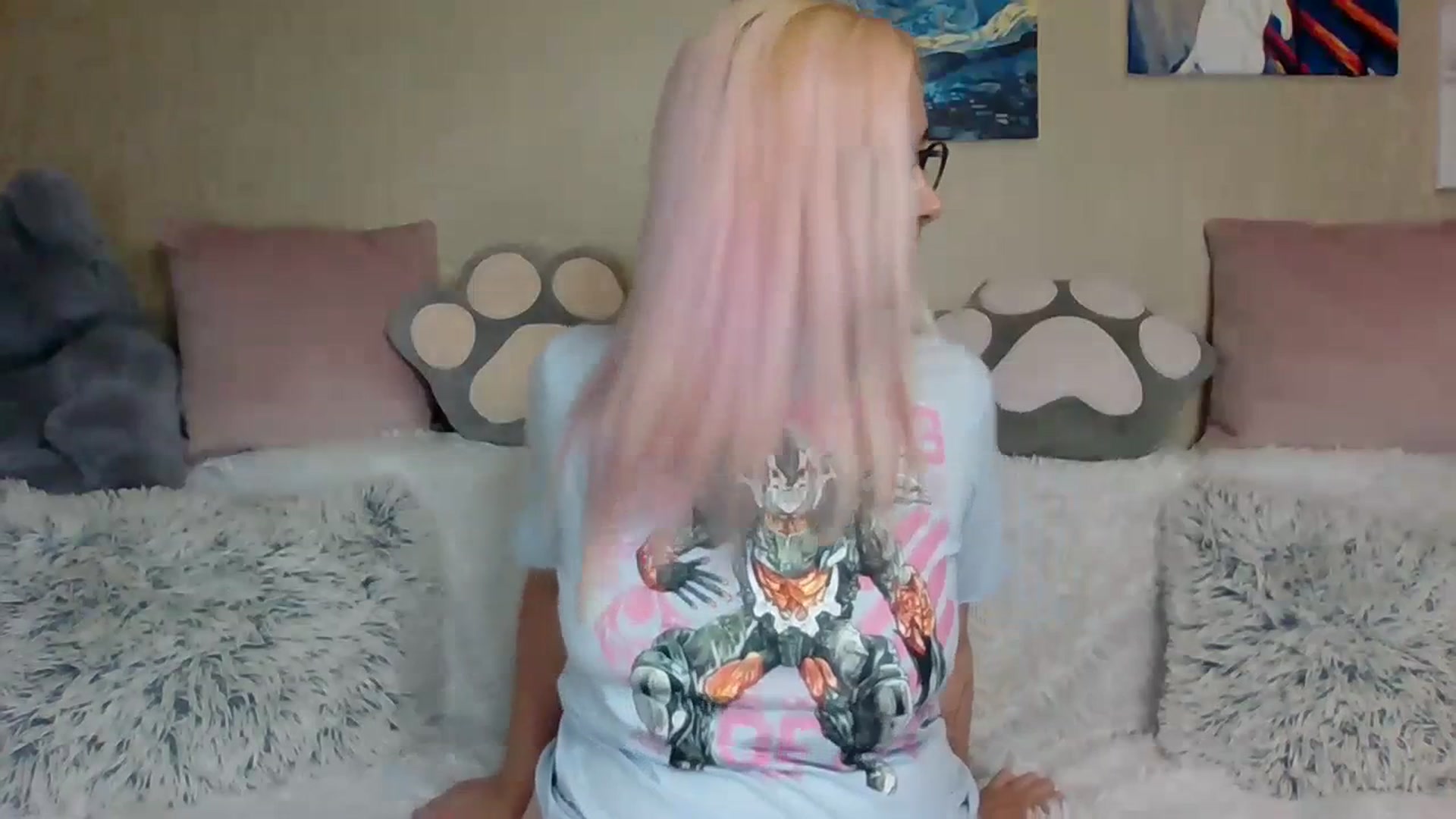 Gallery image thumbnail from HentaiKoi's myfreecams stream on, 07/20/2023, 15:44 image 8 of 20