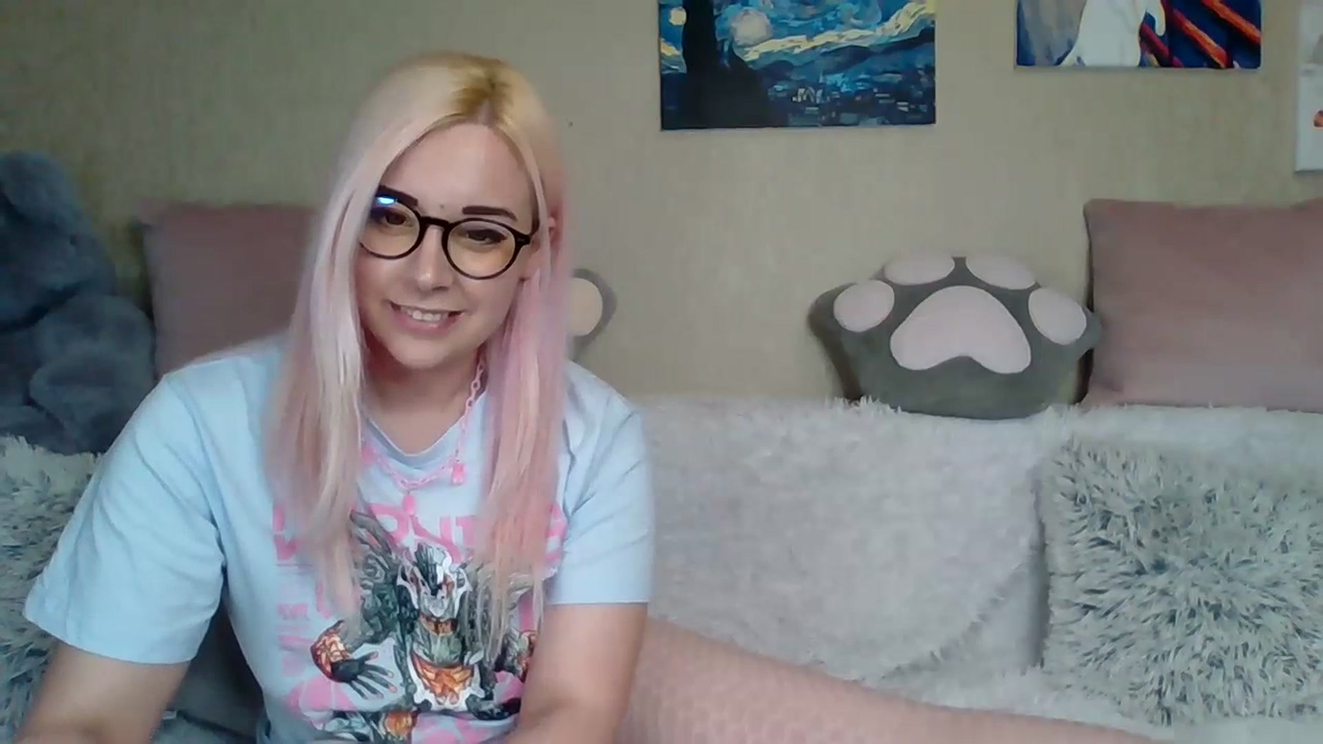 Gallery image thumbnail from HentaiKoi's myfreecams stream on, 07/20/2023, 15:44 image 14 of 20