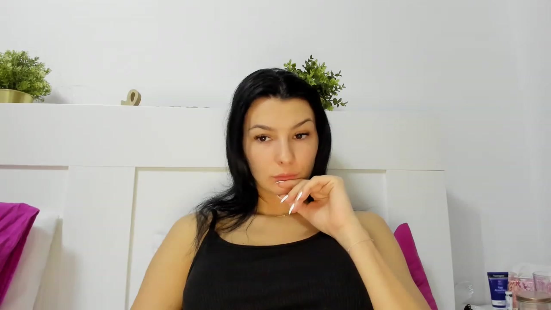 Gallery image thumbnail from HeraWild's myfreecams stream on, 01/10/2023, 12:23 image 15 of 20