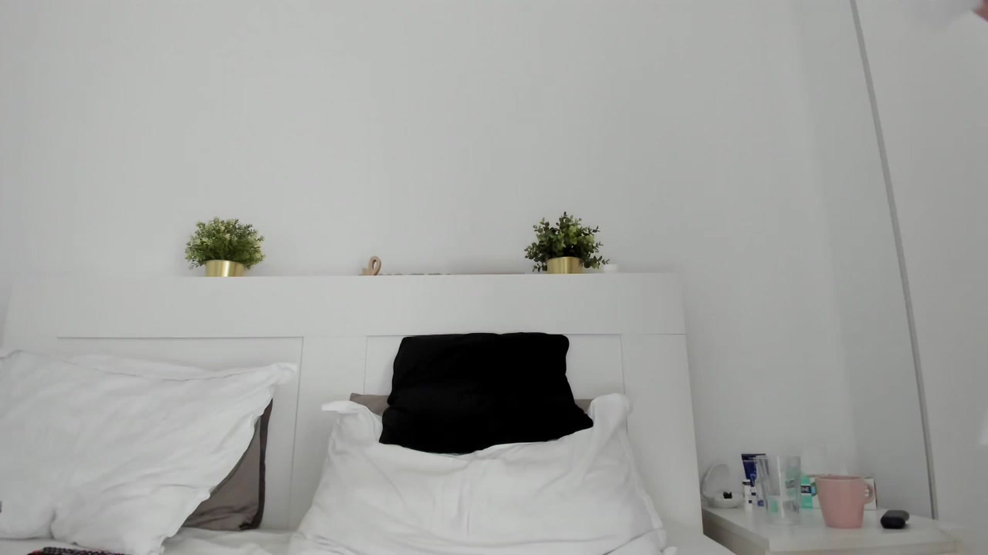 Gallery image thumbnail from HeraWild's myfreecams stream on, 02/06/2023, 11:07 image 8 of 20
