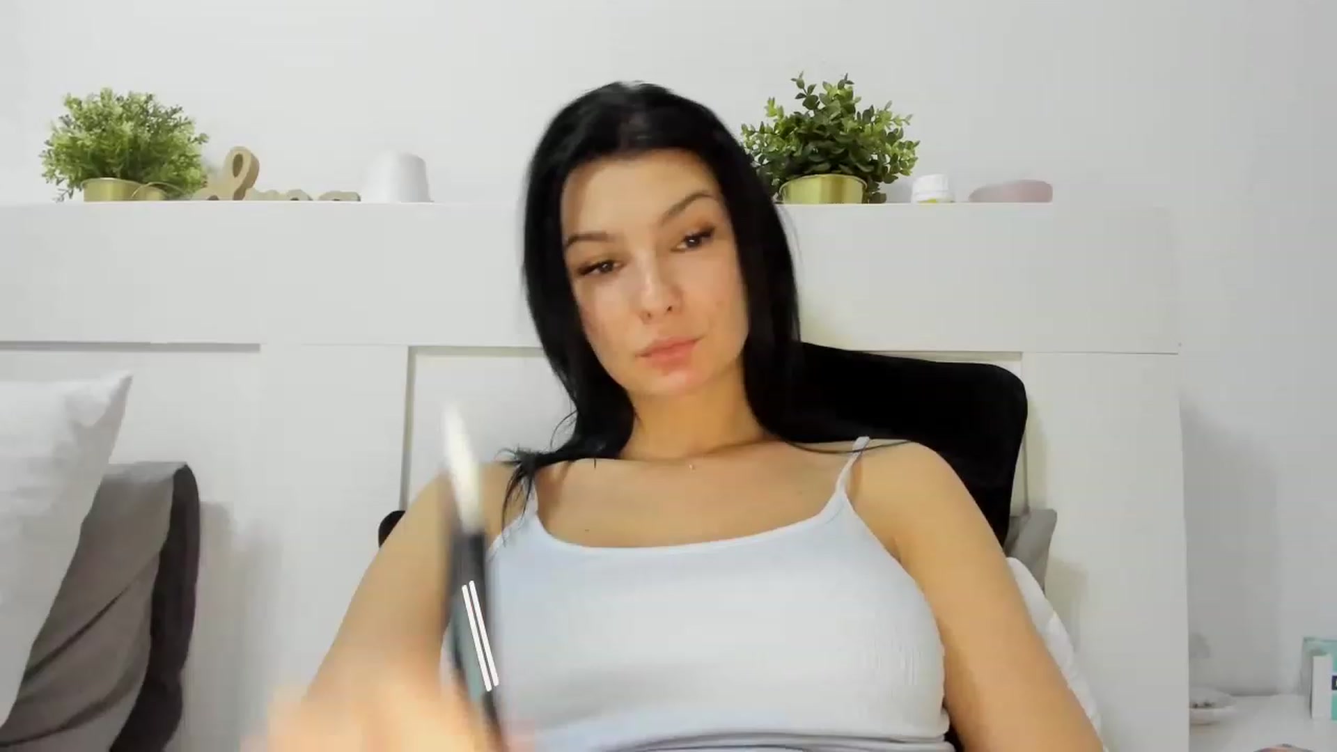 Gallery image thumbnail from HeraWild's myfreecams stream on, 02/27/2023, 13:19 image 4 of 20
