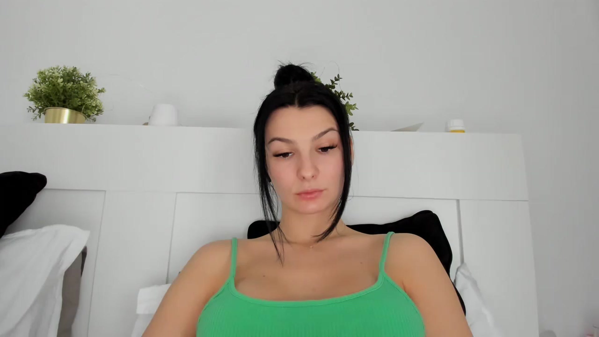 Gallery image thumbnail from HeraWild's myfreecams stream on, 03/13/2023, 13:48 image 16 of 20