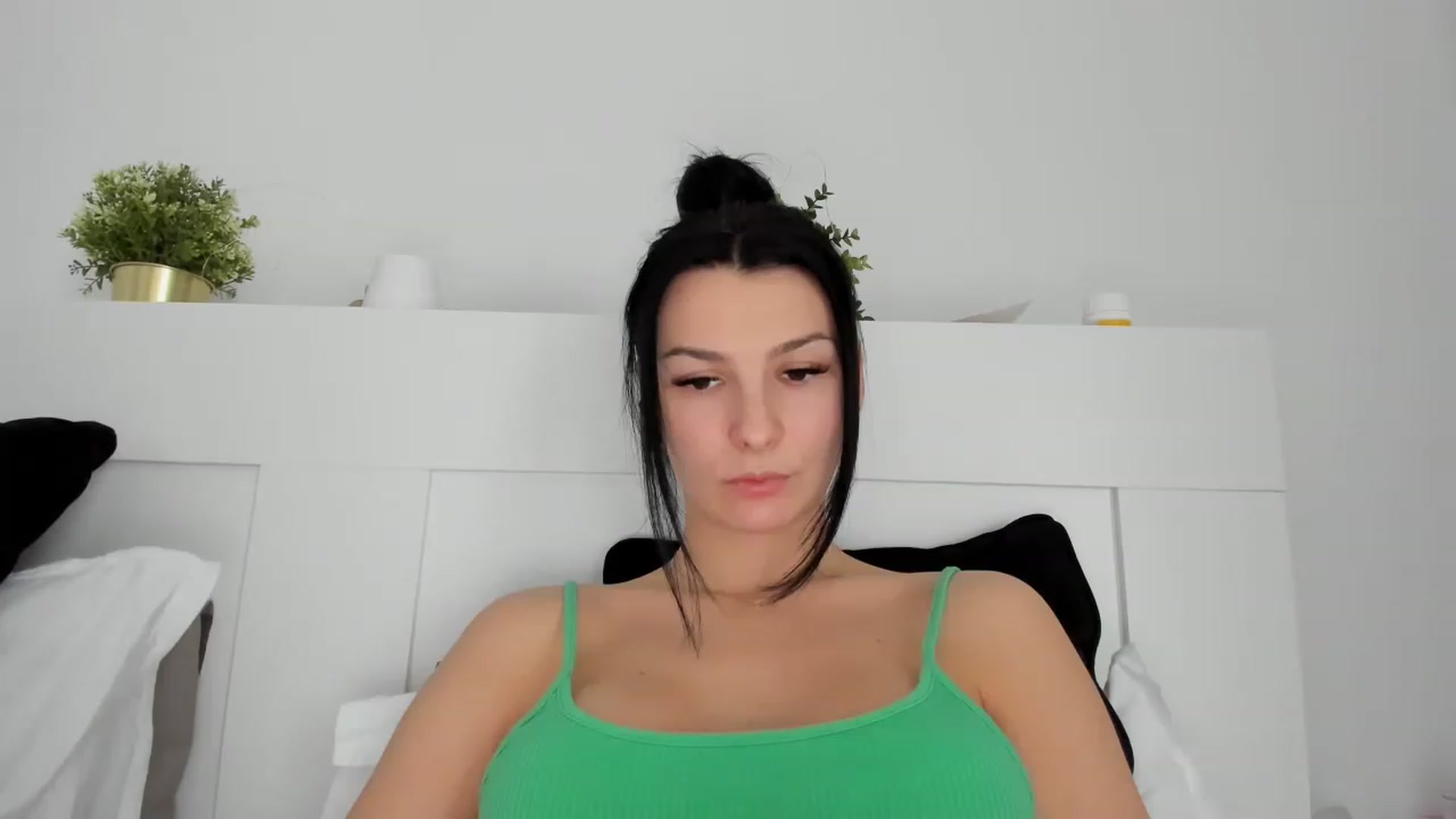 Gallery image thumbnail from HeraWild's myfreecams stream on, 03/13/2023, 13:48 image 18 of 20
