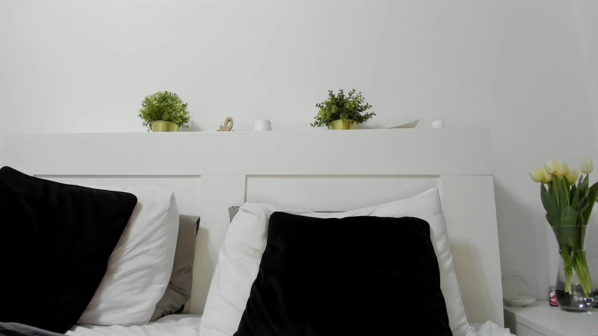 Gallery image thumbnail from HeraWild's myfreecams stream on, 03/27/2023, 16:58 image 17 of 20