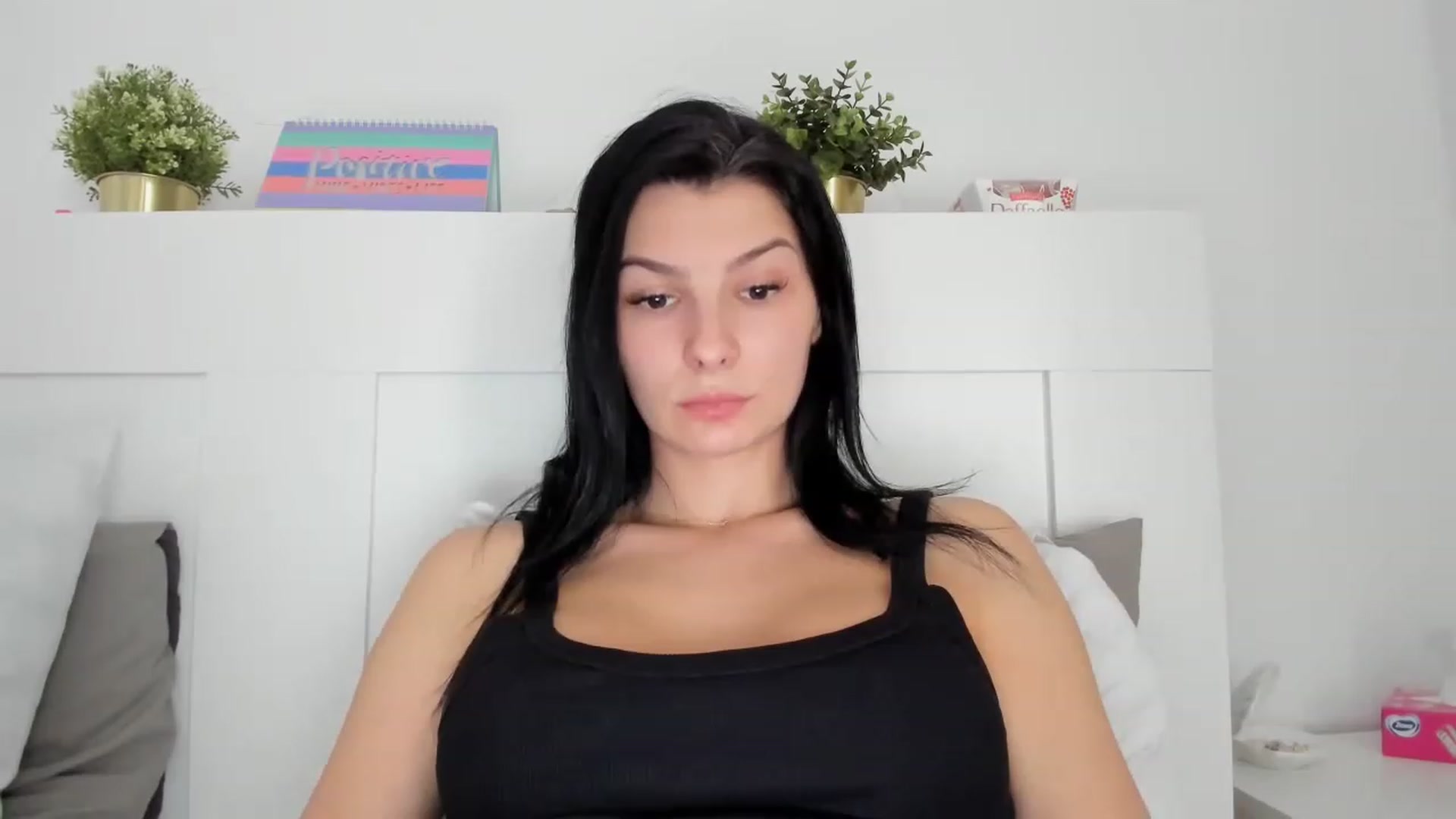 Gallery image thumbnail from HeraWild's myfreecams stream on, 04/06/2023, 13:41 image 13 of 20