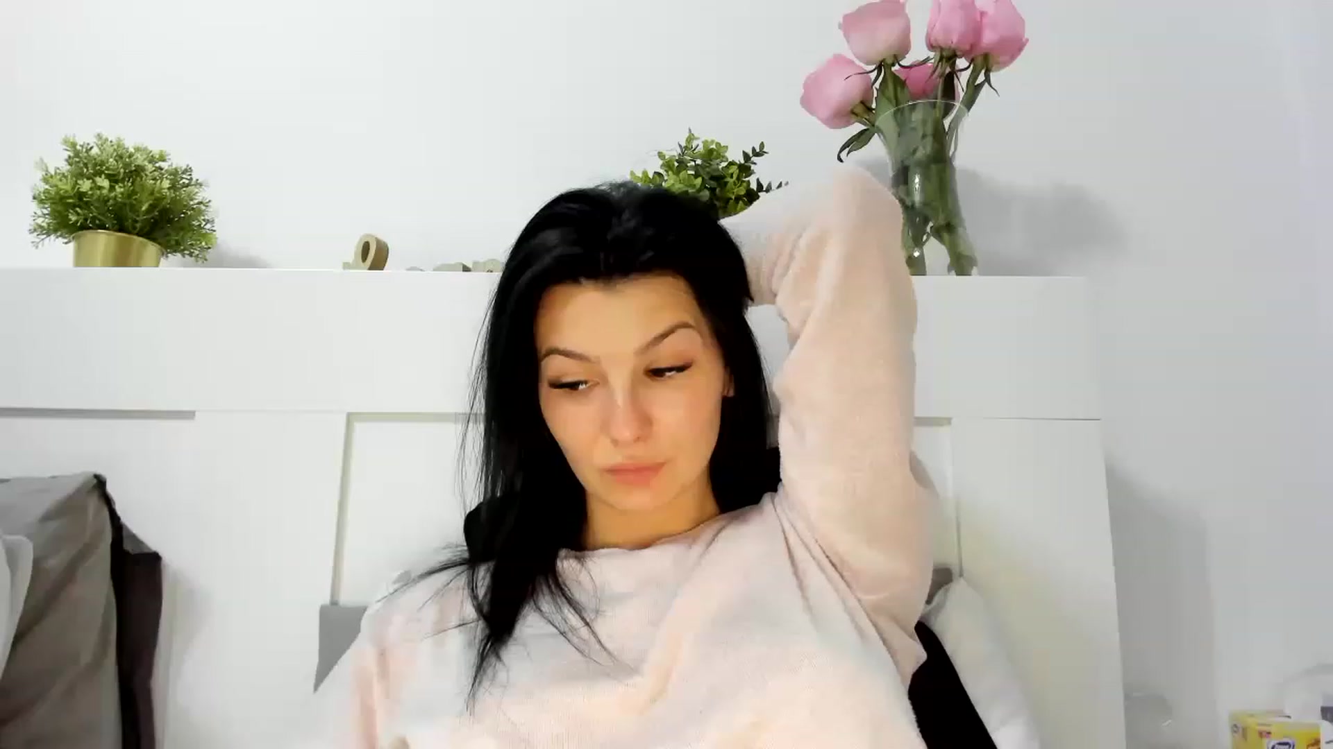 Gallery image thumbnail from HeraWild's myfreecams stream on, 04/19/2023, 15:02 image 3 of 20