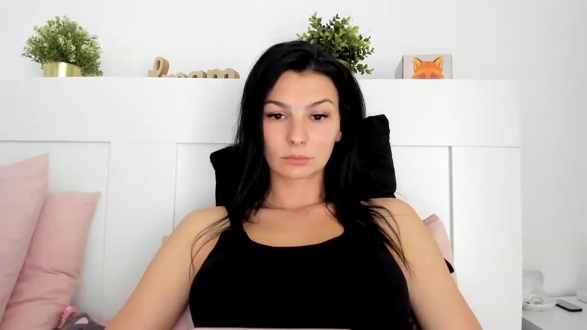 Gallery image thumbnail from HeraWild's myfreecams stream on, 05/04/2023, 12:19 image 16 of 20