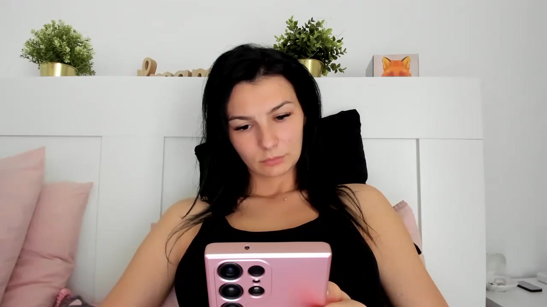 Gallery image thumbnail from HeraWild's myfreecams stream on, 05/04/2023, 12:19 image 18 of 20