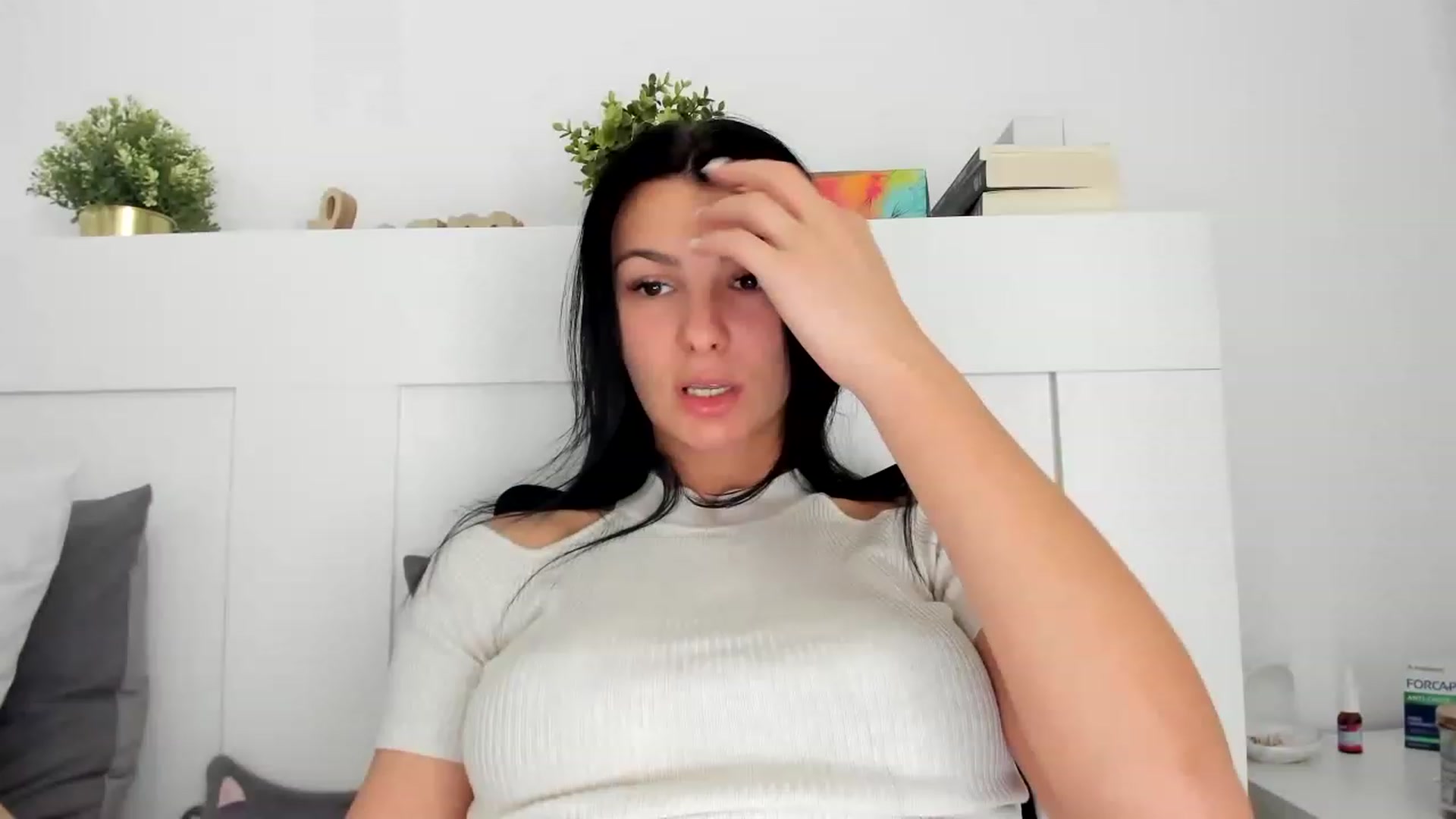 Gallery image thumbnail from HeraWild's myfreecams stream on, 05/18/2023, 12:25 image 1 of 20