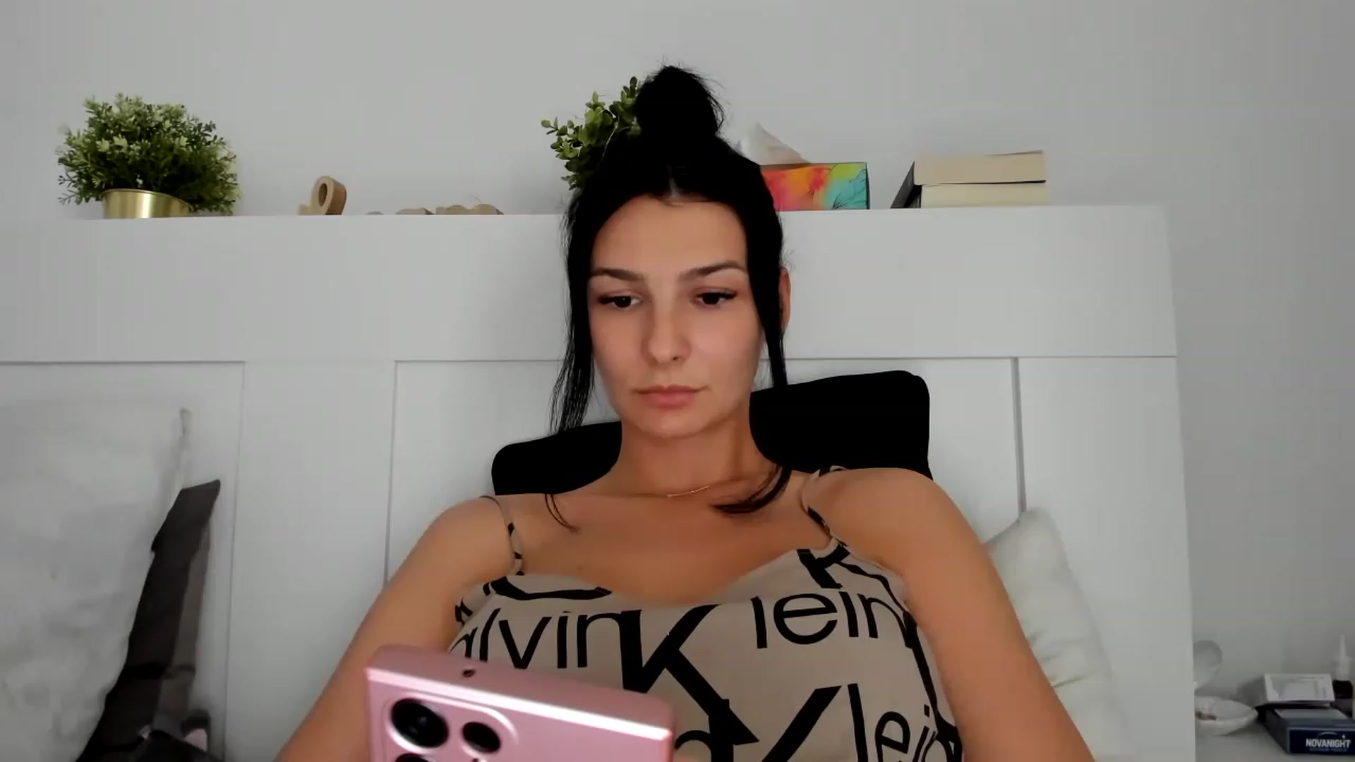 Gallery image thumbnail from HeraWild's myfreecams stream on, 05/24/2023, 13:01 image 7 of 20
