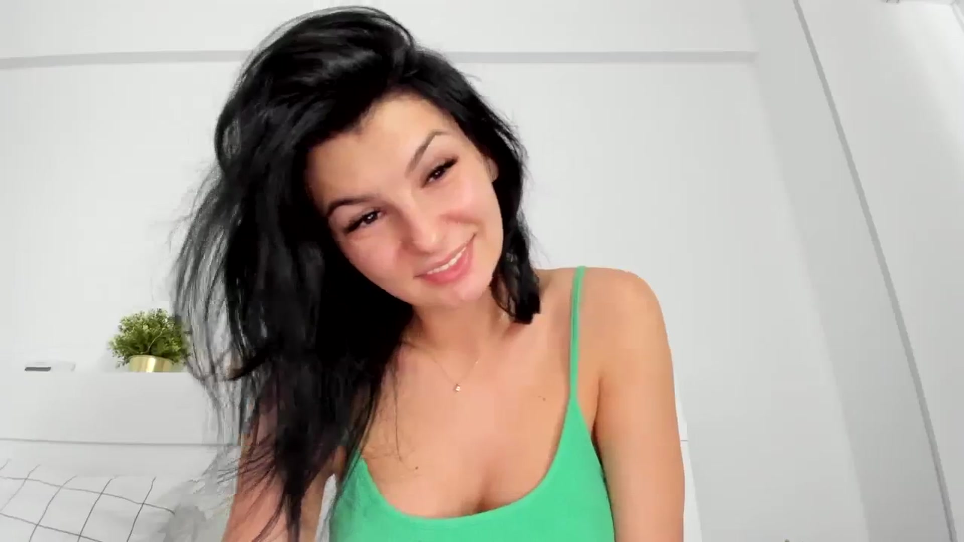 Gallery image thumbnail from HeraWild's myfreecams stream on, 10/19/2023, 12:28 image 14 of 20