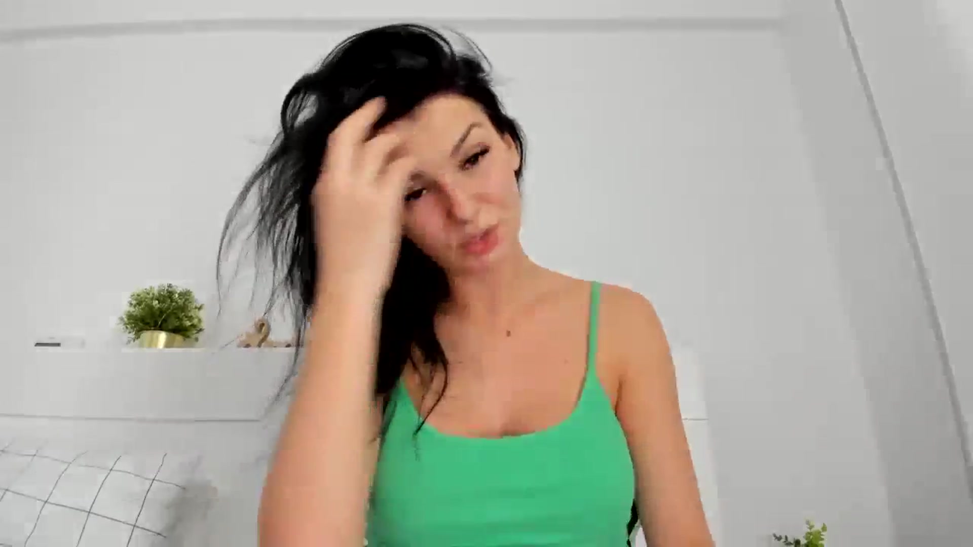 Gallery image thumbnail from HeraWild's myfreecams stream on, 10/19/2023, 12:28 image 10 of 20