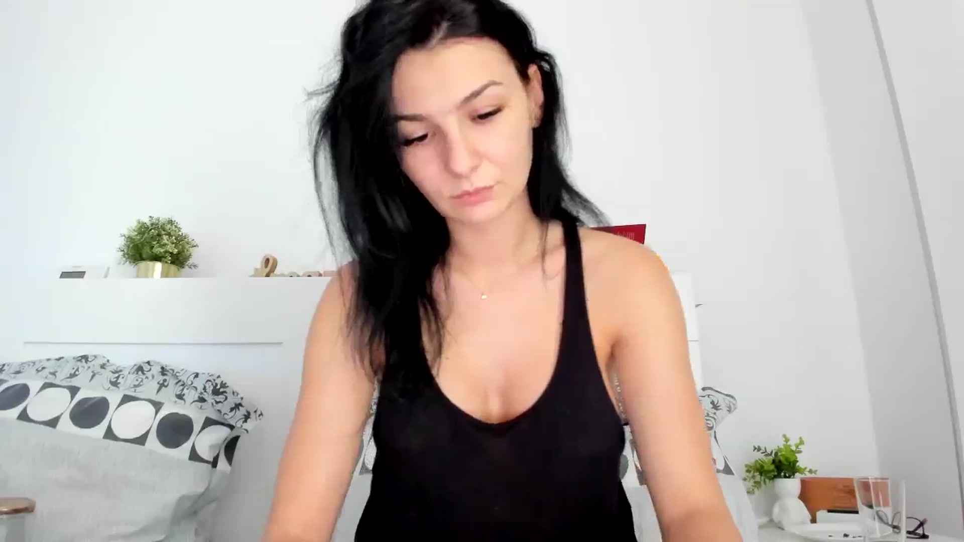 Gallery image thumbnail from HeraWild's myfreecams stream on, 11/07/2023, 13:30 image 4 of 20