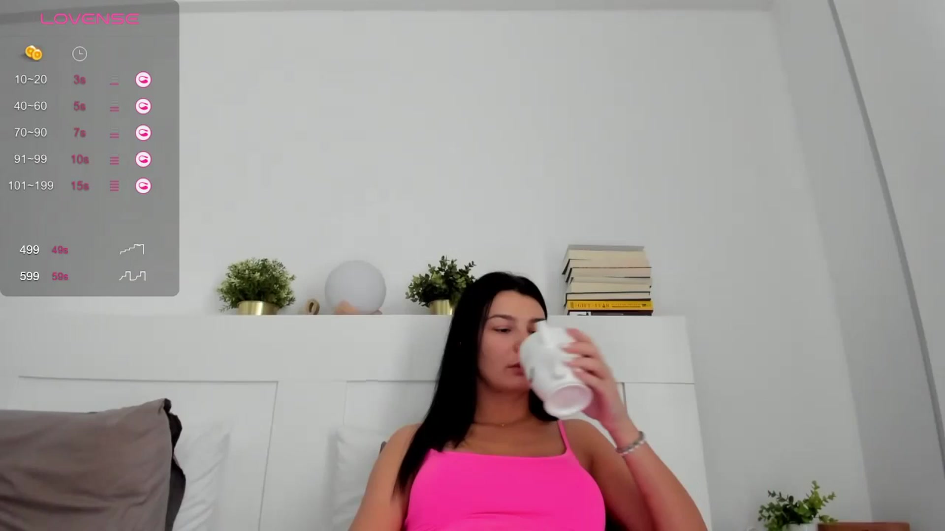 Gallery image thumbnail from HeraWild's myfreecams stream on, 04/16/2024, 13:19 image 2 of 20