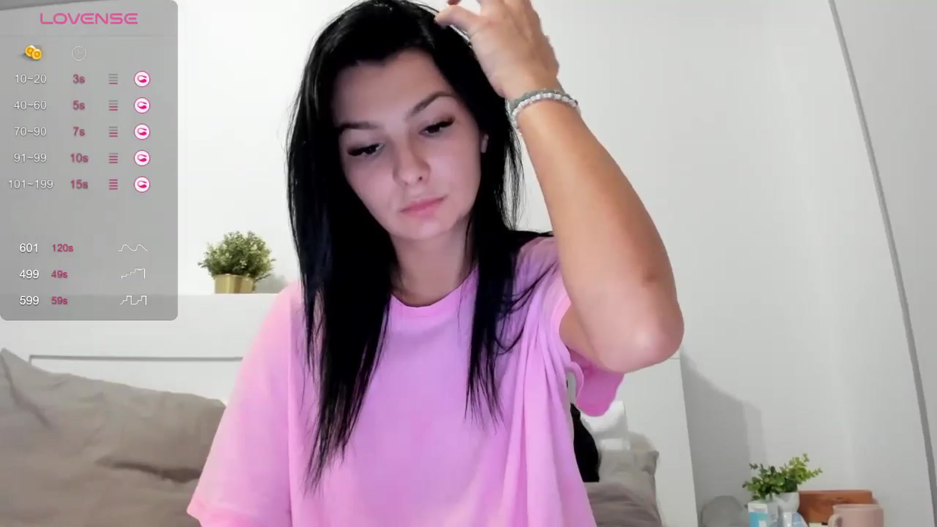 Gallery image thumbnail from HeraWild's myfreecams stream on, 05/27/2024, 14:19 image 9 of 20