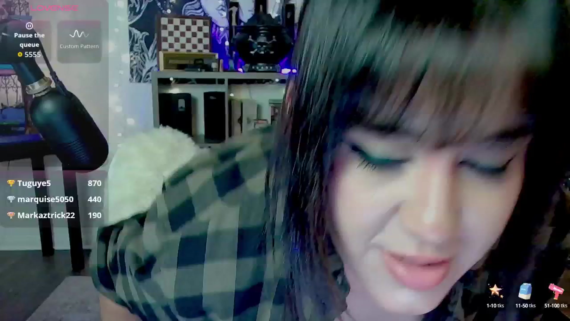 Gallery image thumbnail from Hexedspades's myfreecams stream on, 10/05/2025, 11:31 image 17 of 20
