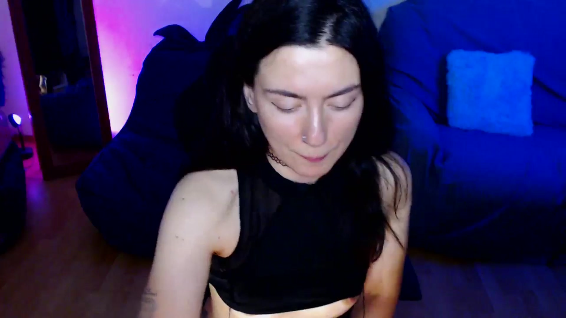 Gallery image thumbnail from HeyAriel's myfreecams stream on, 07/17/2024, 16:57 image 14 of 20