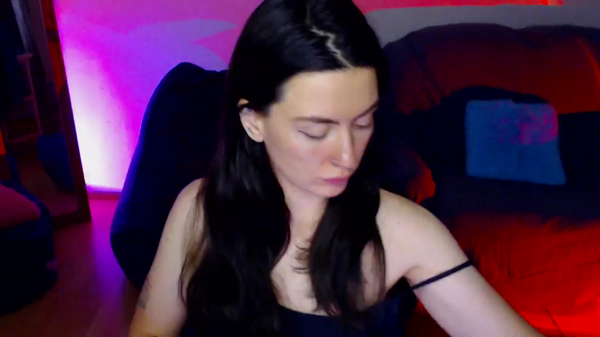 Gallery image thumbnail from HeyAriel's myfreecams stream on, 07/31/2024, 14:20 image 2 of 20