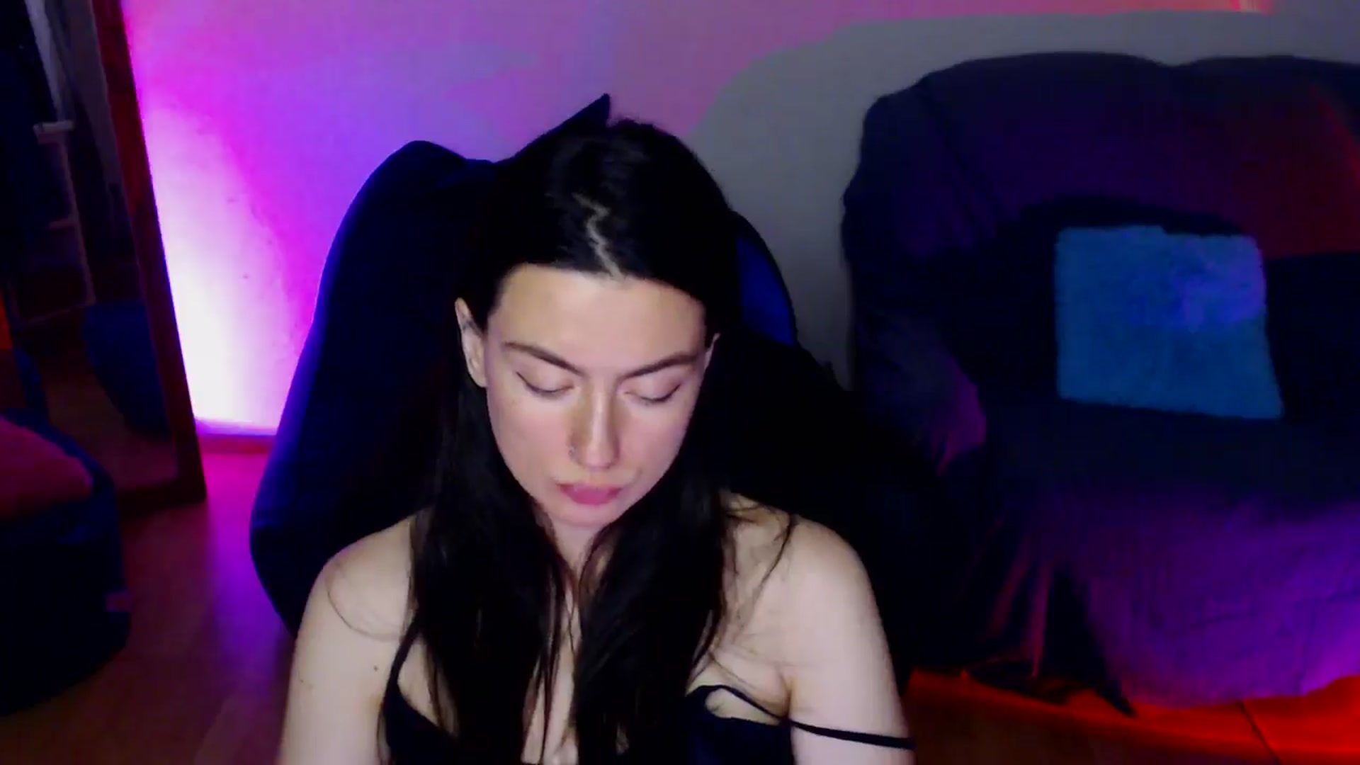 Gallery image thumbnail from HeyAriel's myfreecams stream on, 07/31/2024, 14:20 image 7 of 20