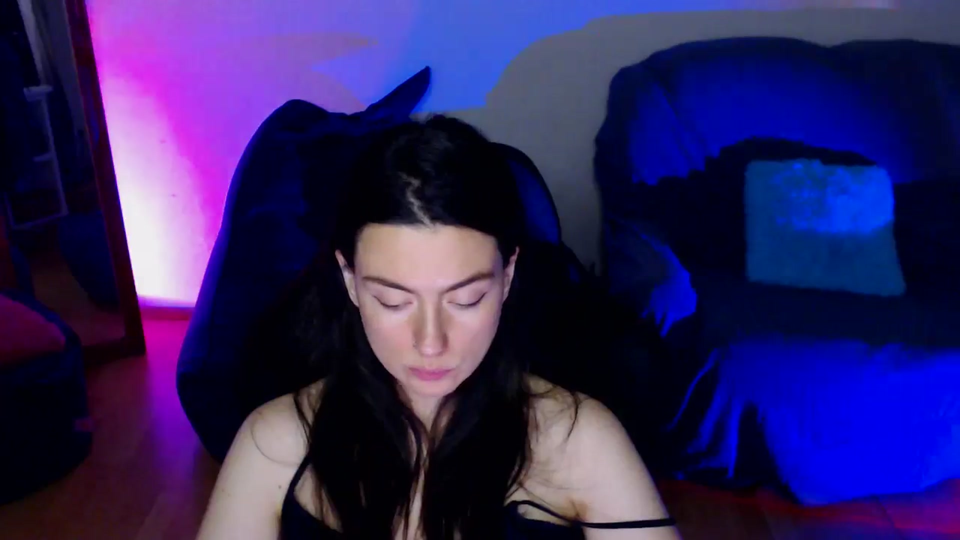 Gallery image thumbnail from HeyAriel's myfreecams stream on, 07/31/2024, 14:20 image 8 of 20