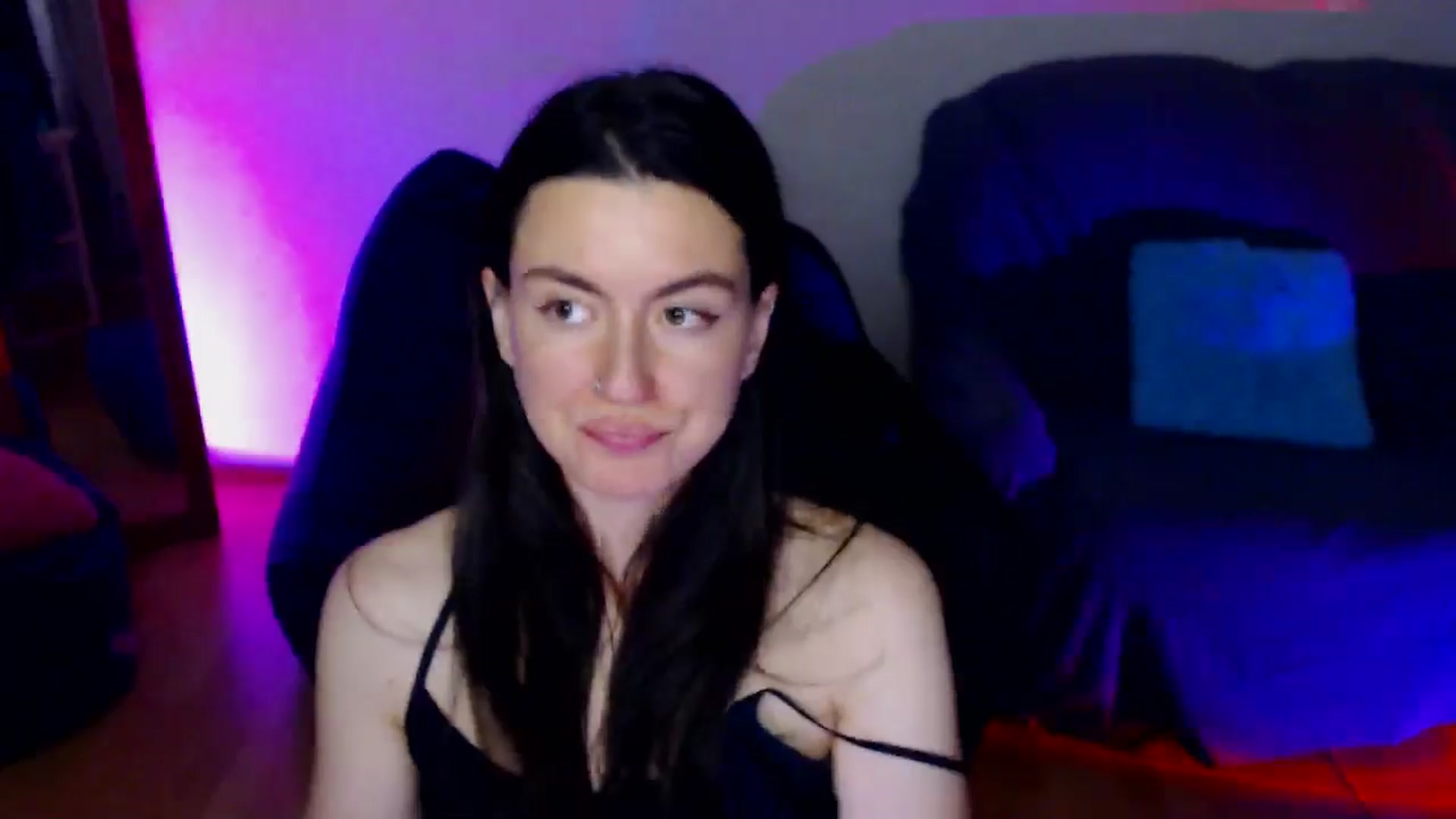 Gallery image thumbnail from HeyAriel's myfreecams stream on, 07/31/2024, 14:20 image 4 of 20