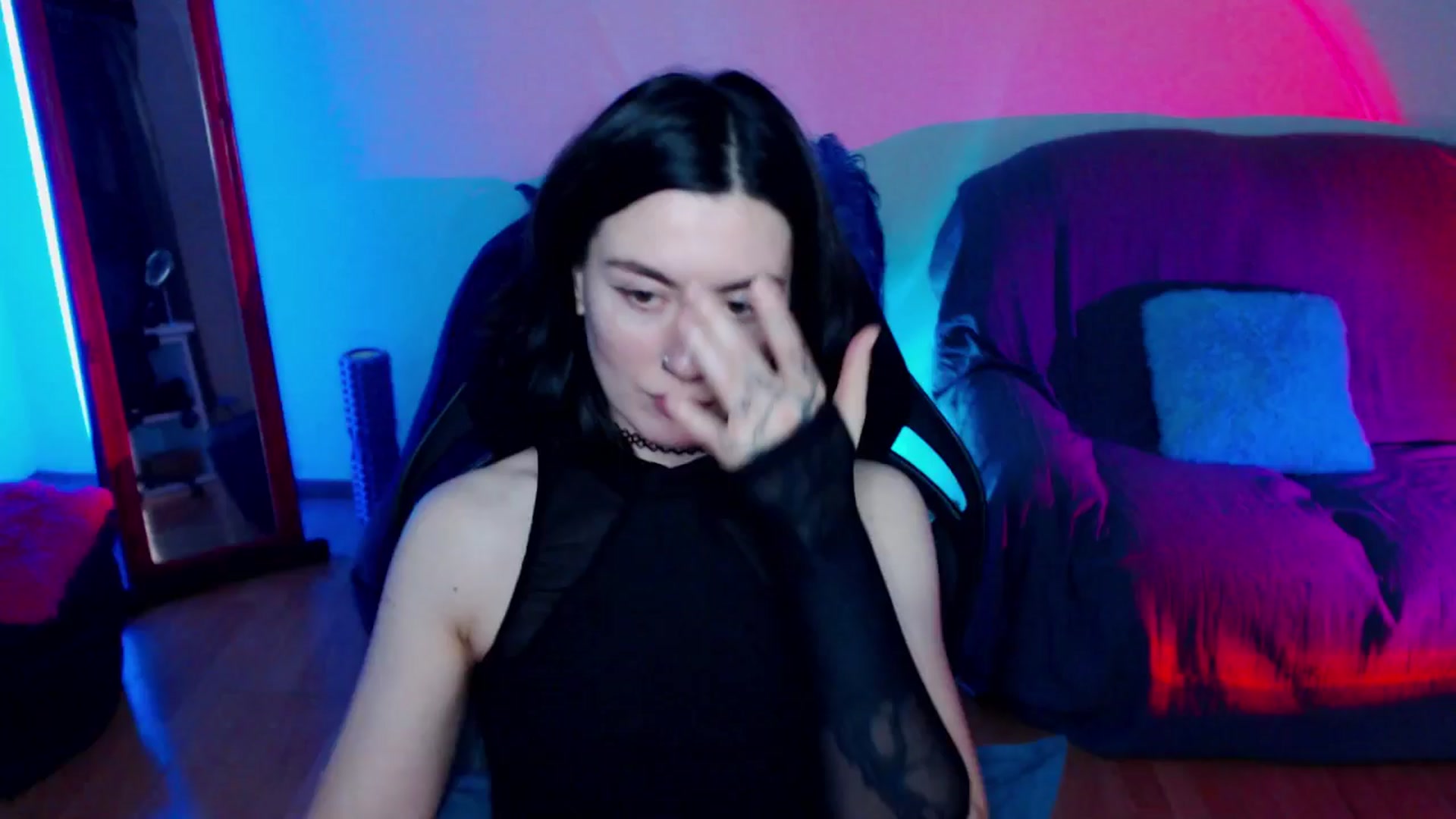 Gallery image thumbnail from HeyAriel's myfreecams stream on, 11/30/2024, 15:49 image 19 of 20