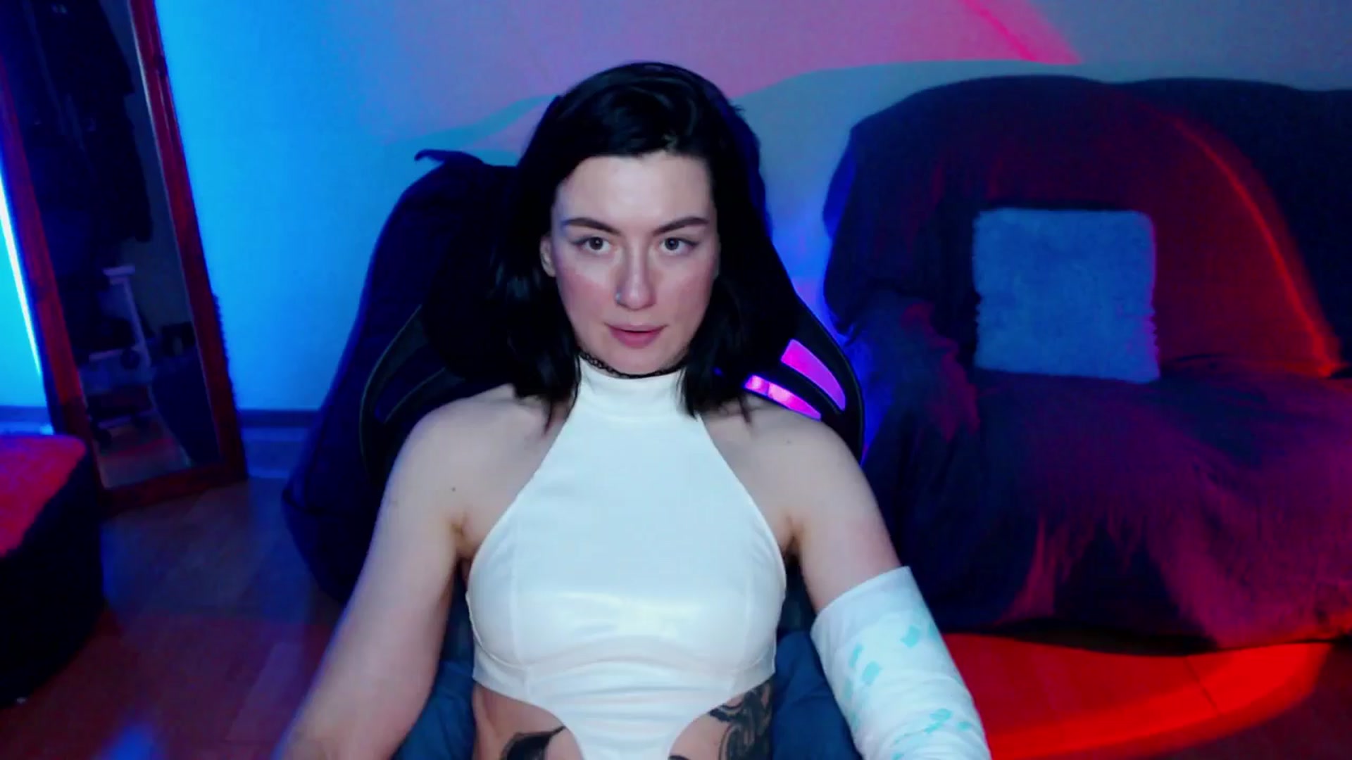 Gallery image thumbnail from HeyAriel's myfreecams stream on, 12/08/2024, 21:01 image 13 of 20