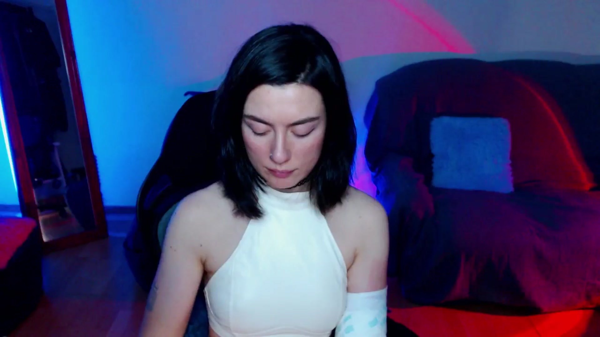 Gallery image thumbnail from HeyAriel's myfreecams stream on, 12/08/2024, 22:17 image 6 of 20