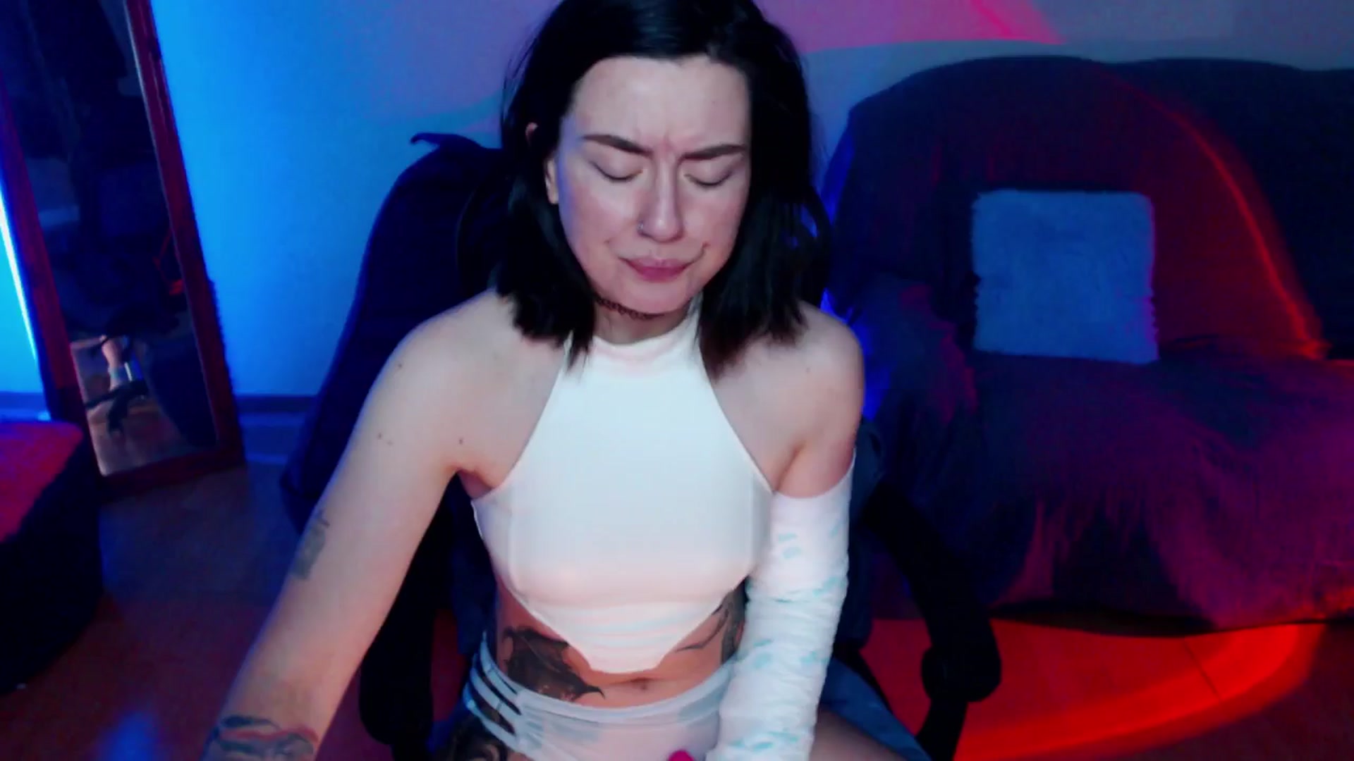 Gallery image thumbnail from HeyAriel's myfreecams stream on, 12/08/2024, 22:43 image 17 of 20
