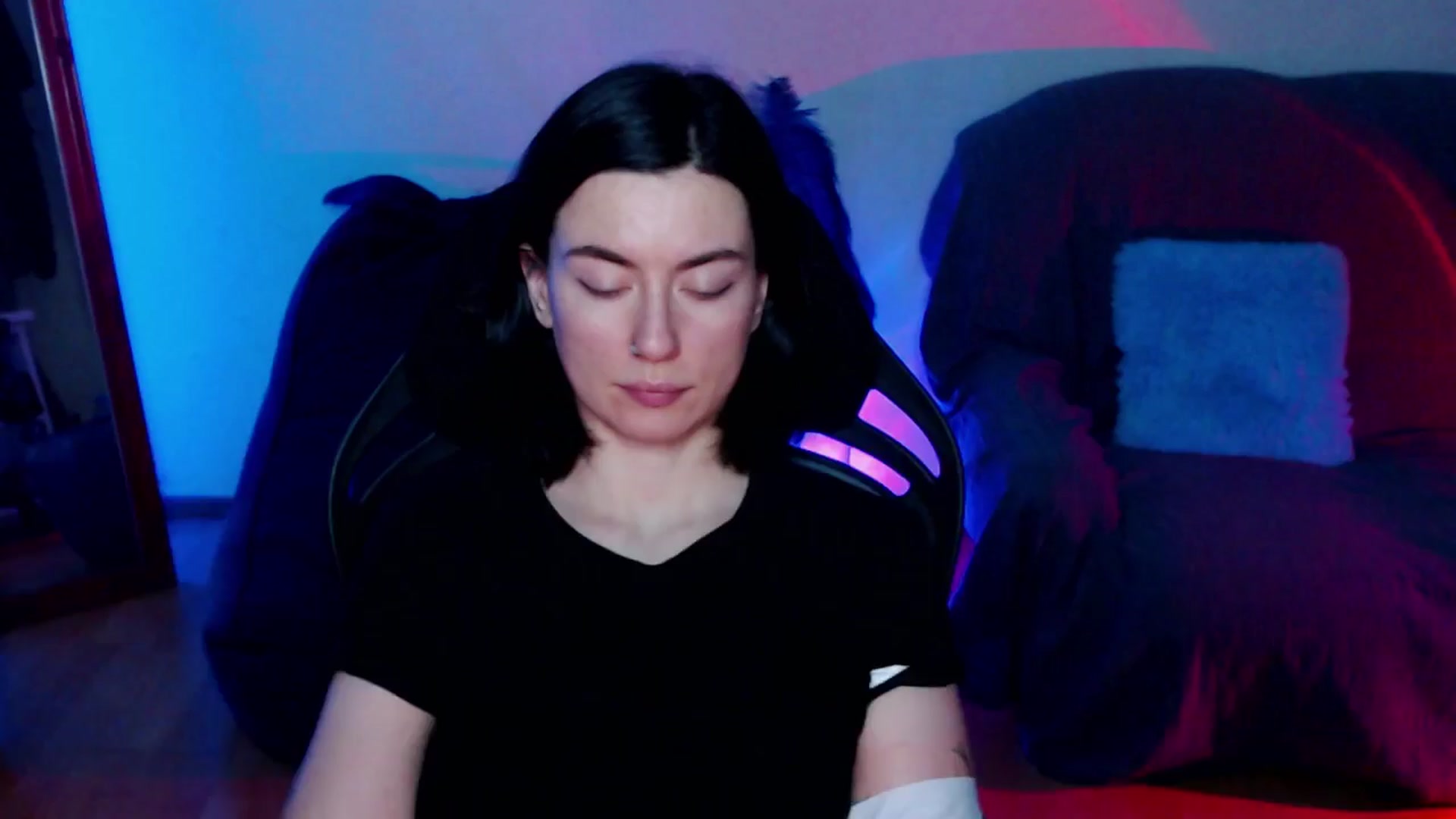 Gallery image thumbnail from HeyAriel's myfreecams stream on, 12/09/2024, 08:16 image 15 of 20