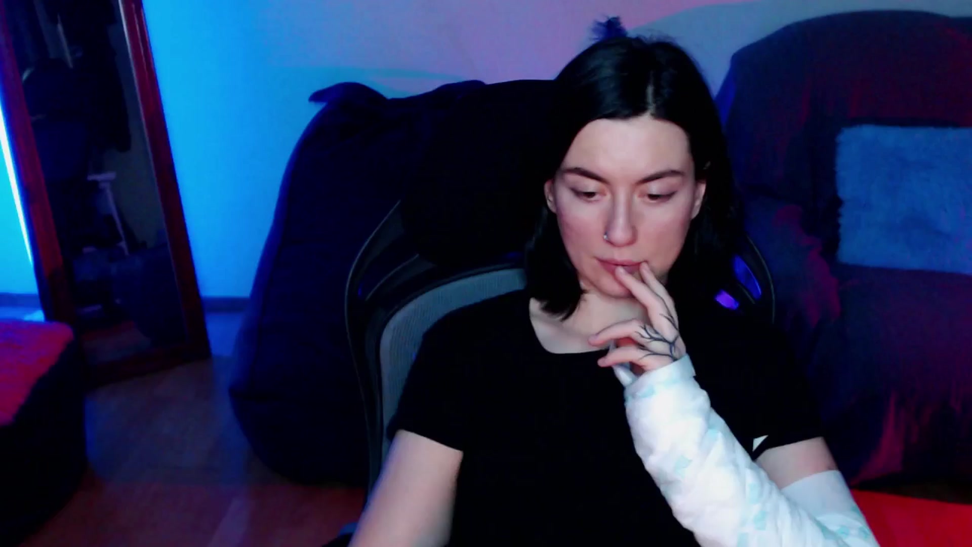 Gallery image thumbnail from HeyAriel's myfreecams stream on, 12/09/2024, 08:16 image 12 of 20